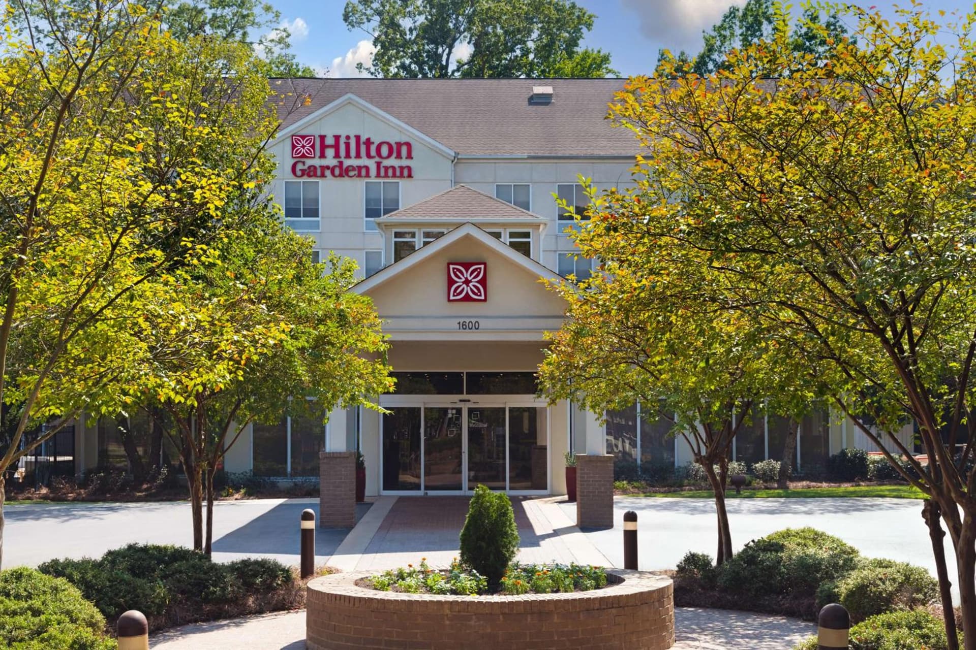 Hilton Garden Inn Montgomery East interior in Montgomery, AL — gallery photo 2