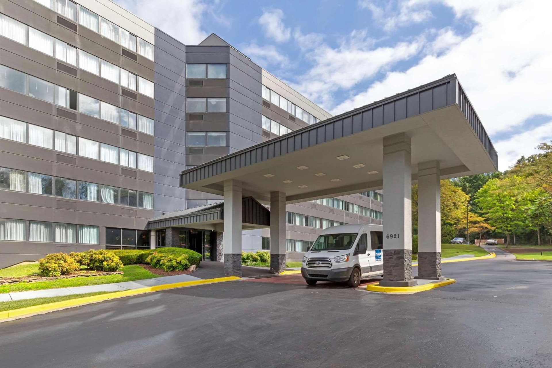 Clarion Hotel & Suites BWI Airport North featured exterior or lobby in Baltimore, MD — similar hotel