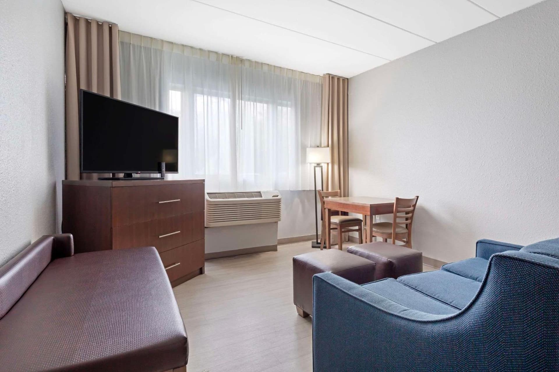 Clarion Hotel & Suites BWI Airport North gallery photo in Baltimore, MD — image 13