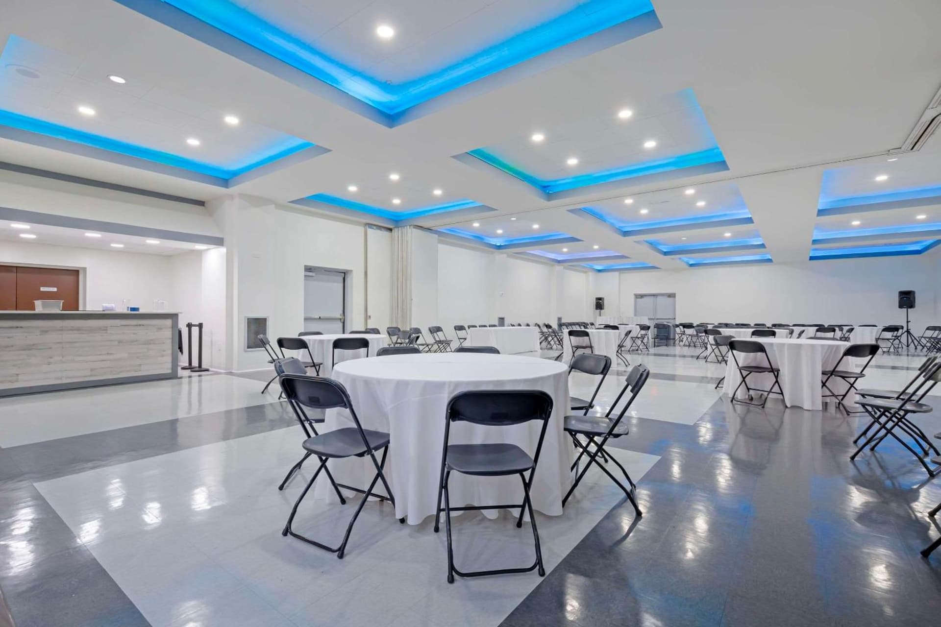 Clarion Hotel & Suites BWI Airport North gallery photo in Baltimore, MD — image 26