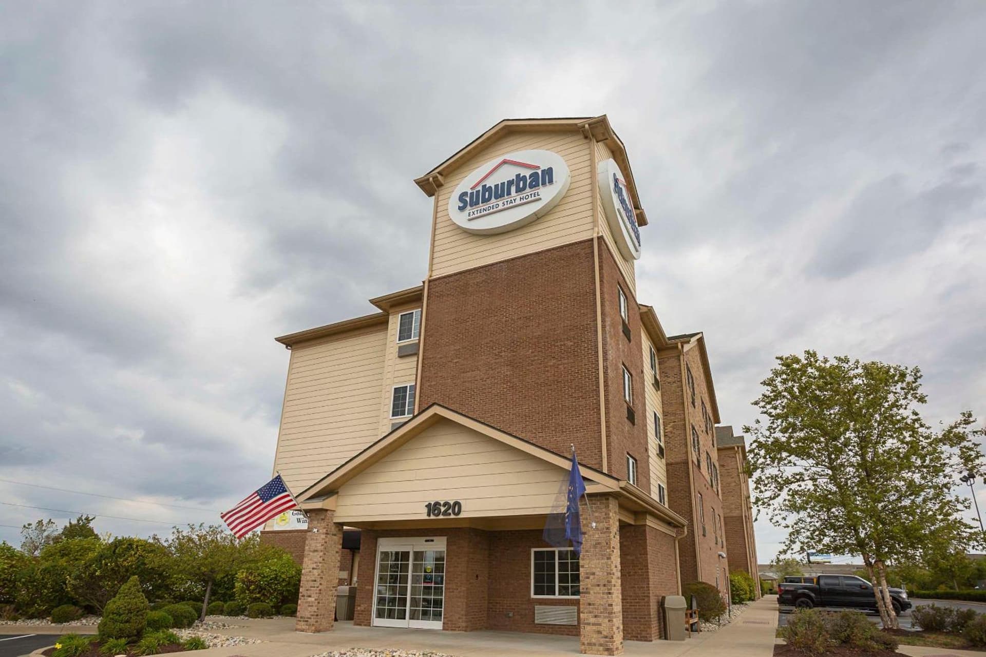 Birch Hill Suites Clarksville-Louisville North featured exterior or lobby in Clarksville, IN — similar hotel