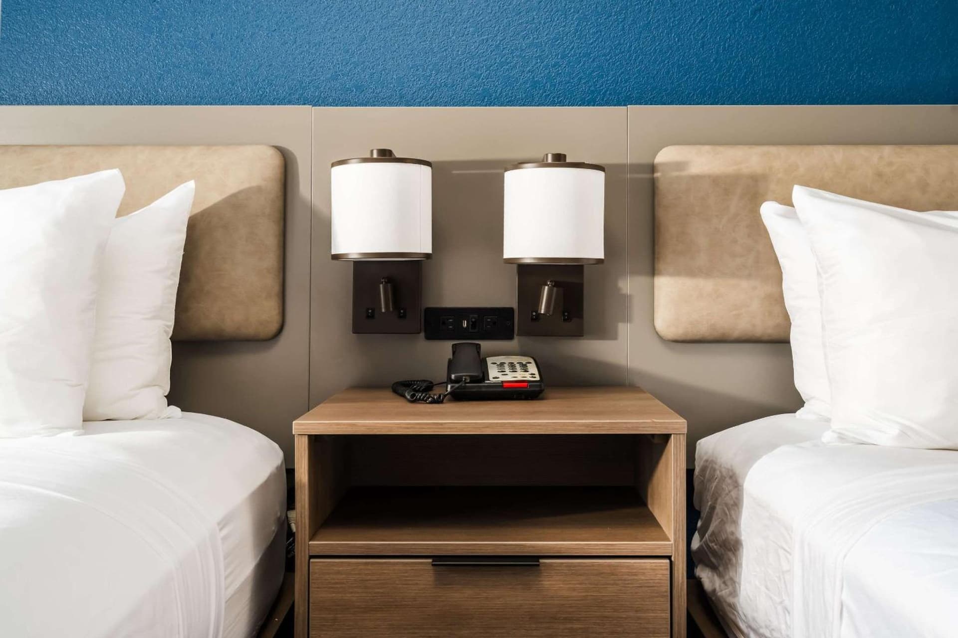 Comfort Suites Columbia Northeast - Fort Jackson gallery photo in Columbia, SC — image 7