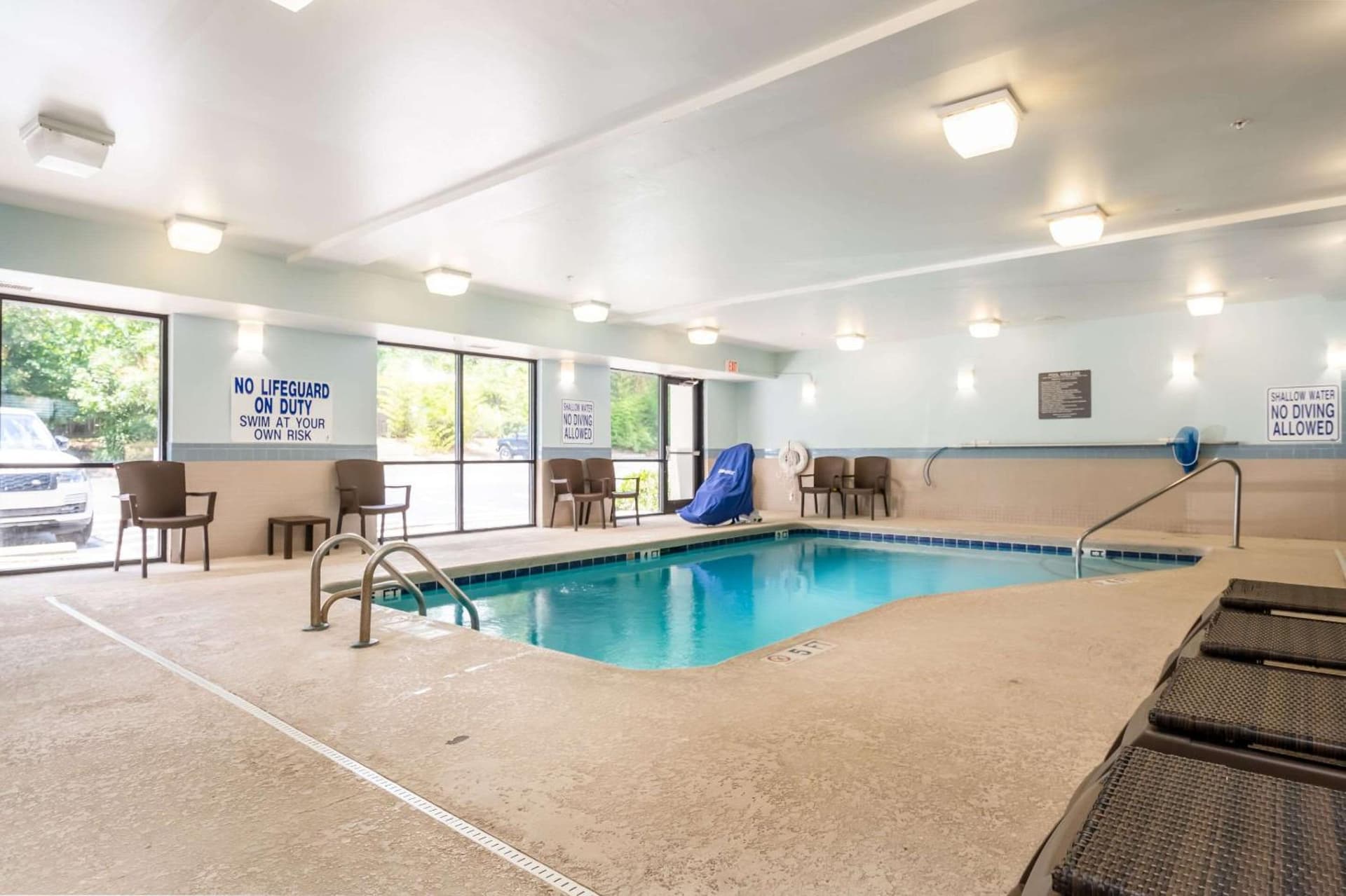 Comfort Suites Columbia Northeast - Fort Jackson gallery photo in Columbia, SC — image 32