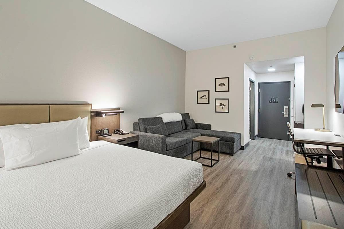 Wingate by Wyndham Macon I-75 gallery photo in Macon, GA — image 21