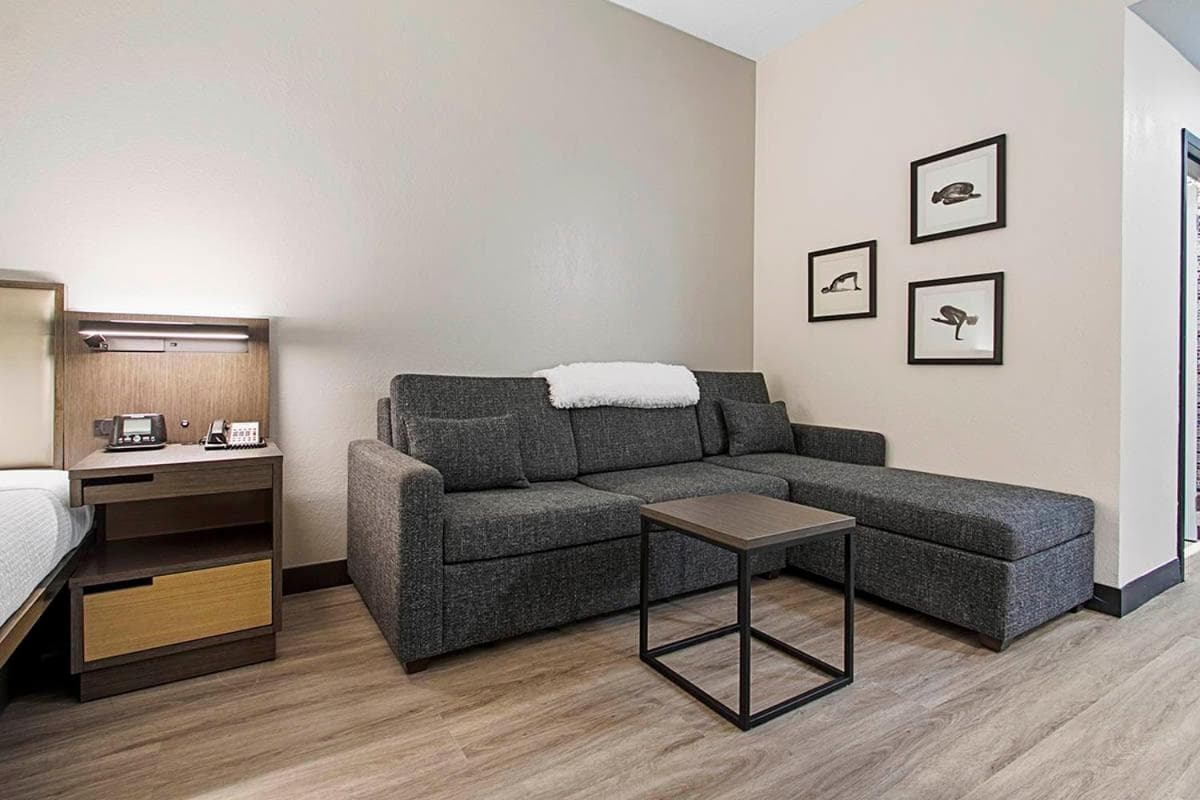 Wingate by Wyndham Macon I-75 gallery photo in Macon, GA — image 26