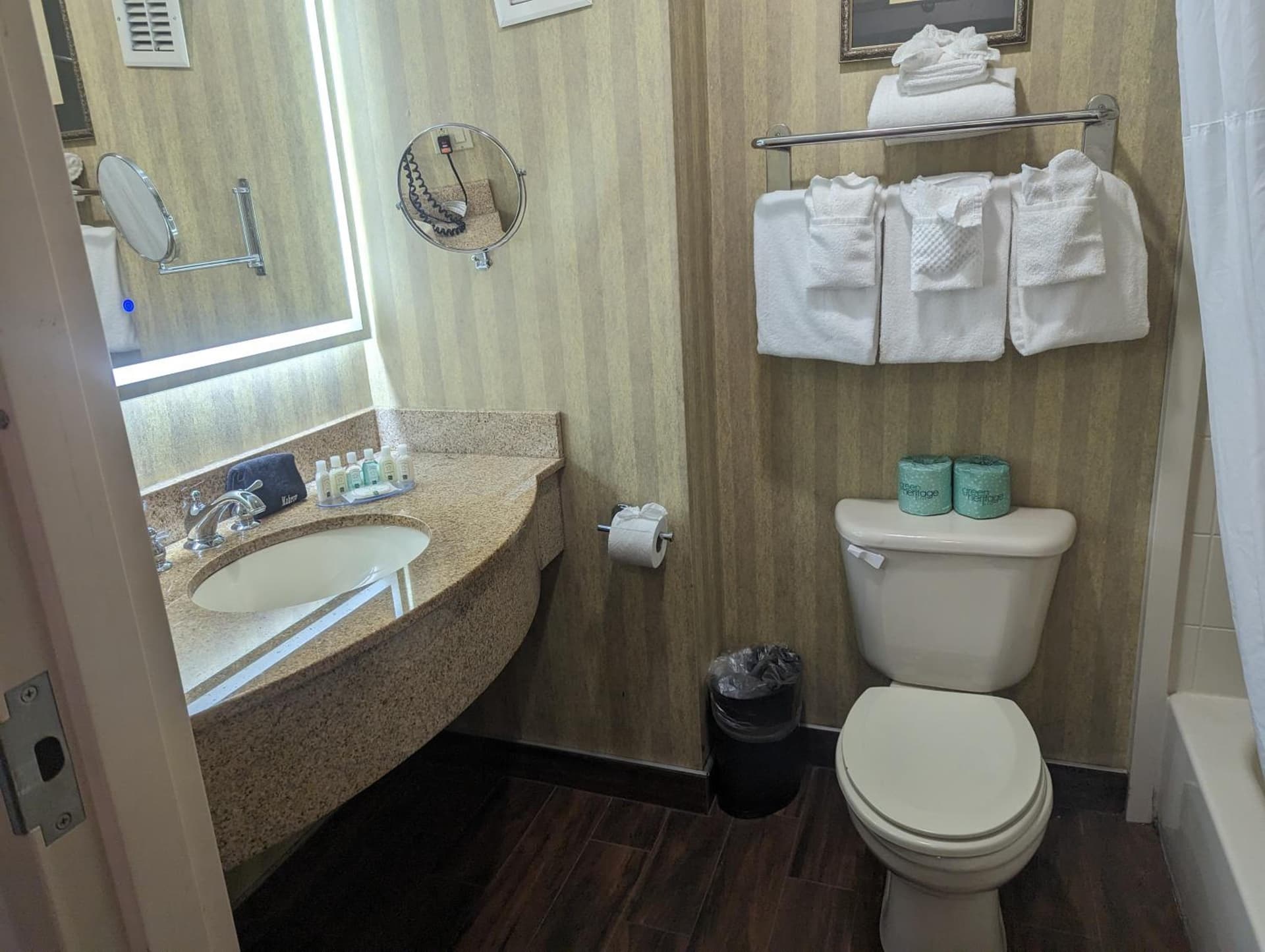 Quality Inn & Suites Northampton - Amherst gallery photo in Northampton, MA — image 41