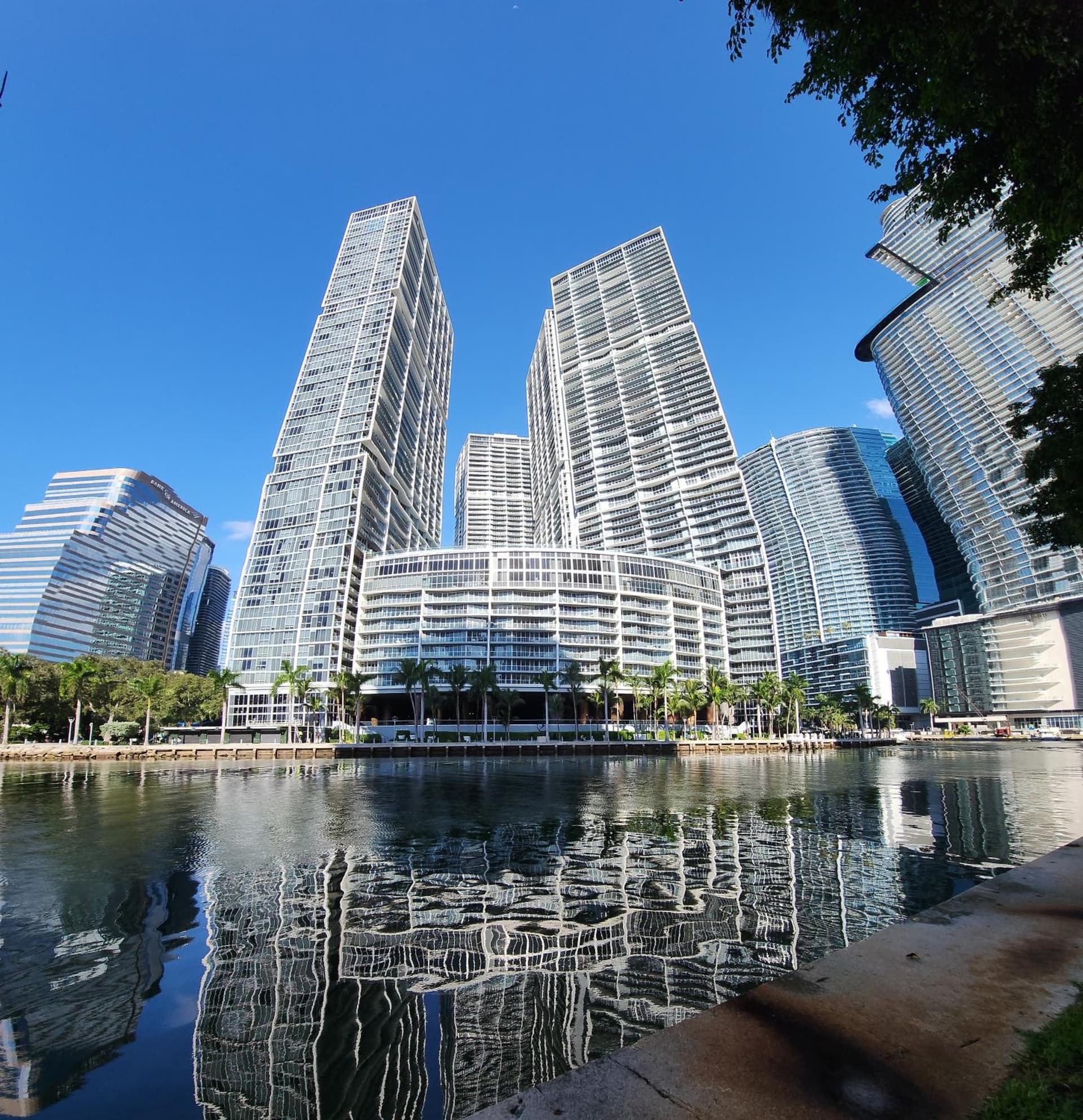 Icon Brickell W Residences featured exterior or lobby in Miami, FL — similar hotel