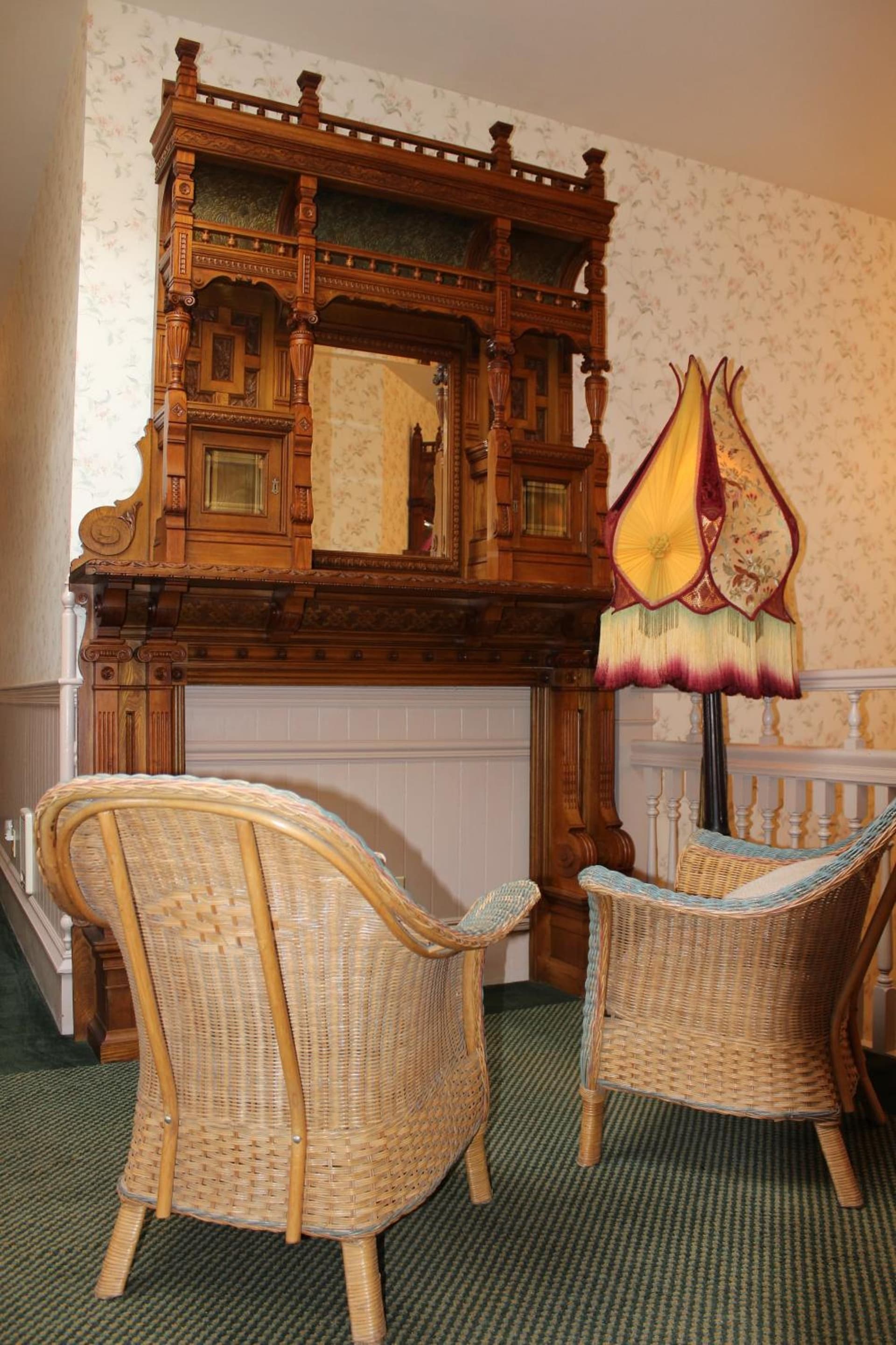 Hotel Planter gallery photo in La Conner, WA — image 123