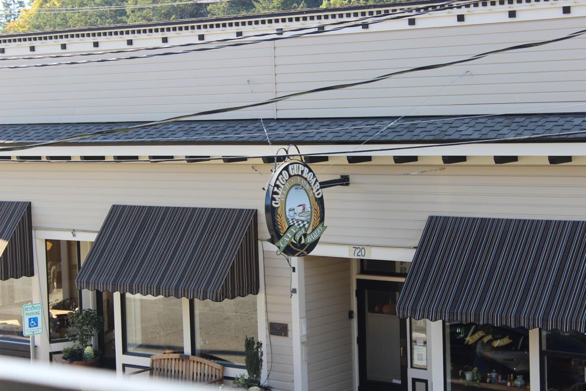 Hotel Planter gallery photo in La Conner, WA — image 38