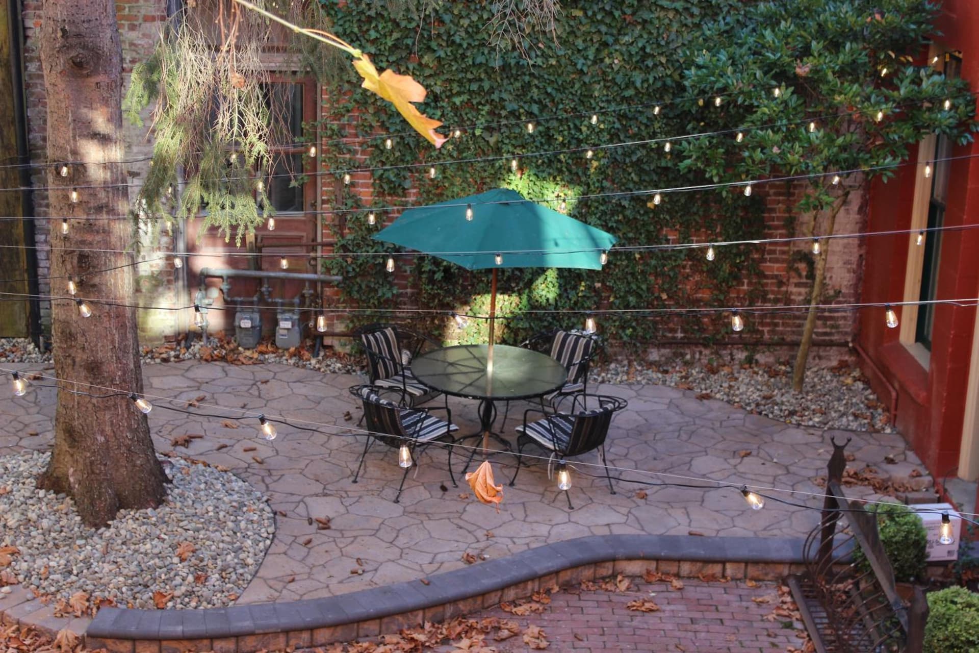 Hotel Planter gallery photo in La Conner, WA — image 5
