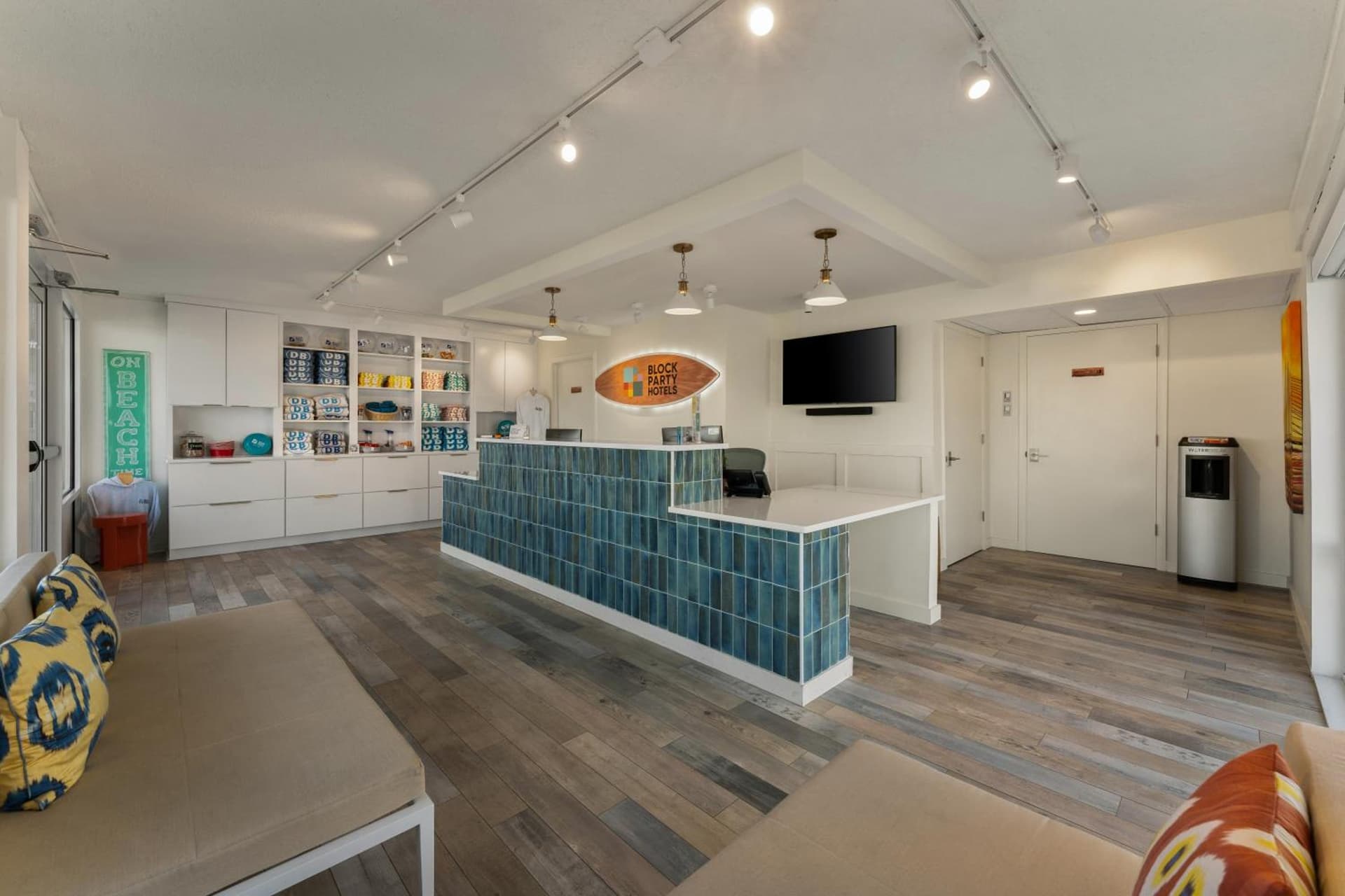Atlantic Oceanside Dewey gallery photo in Dewey Beach, DE — image 45