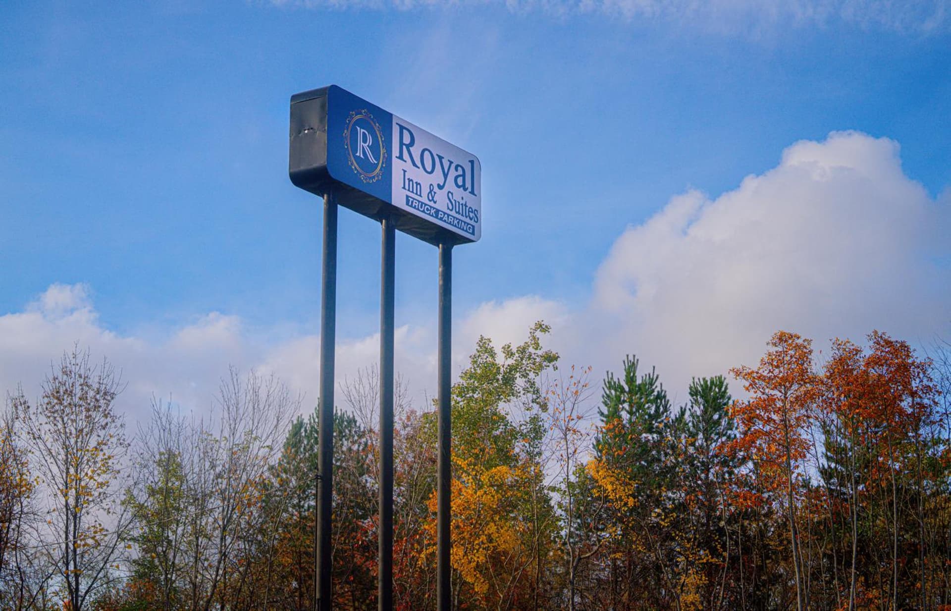 The Royal Inn & Suites gallery photo in Akron, OH — image 10