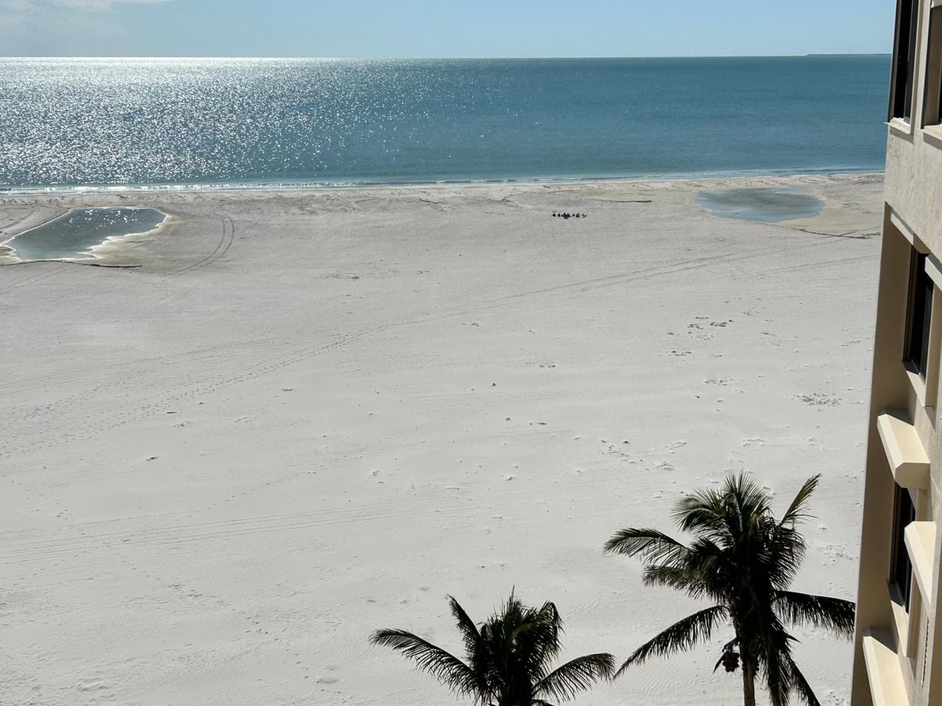 Always Summer On a White Sandy Beach interior in Fort Myers Beach, FL — gallery photo 2