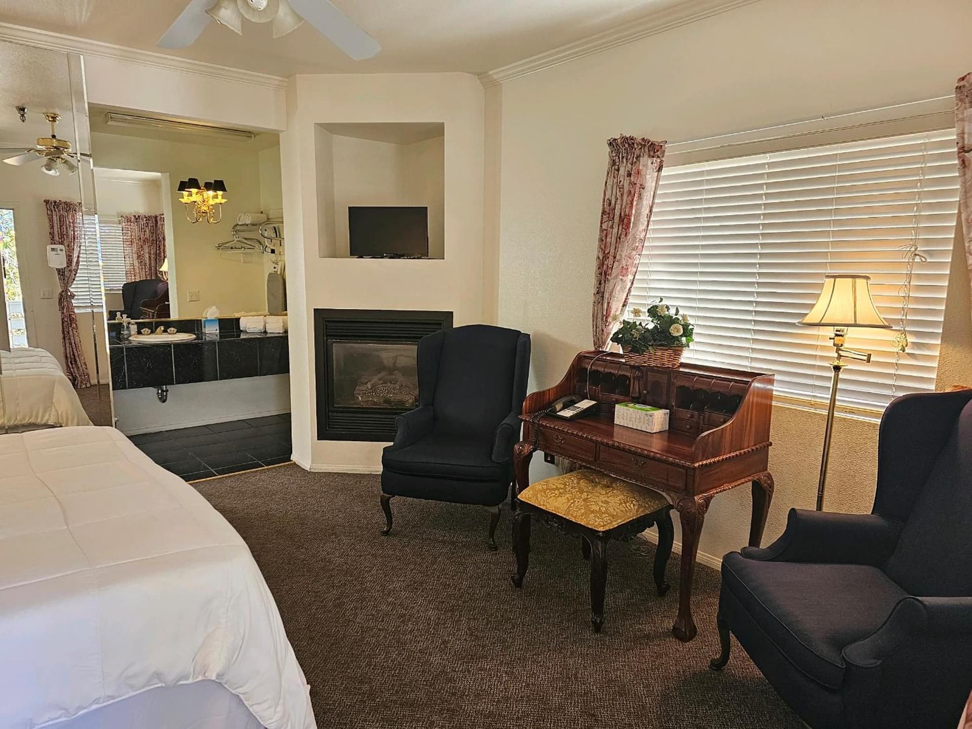Alhatti Christian Resort gallery photo in Idyllwild, CA — image 16