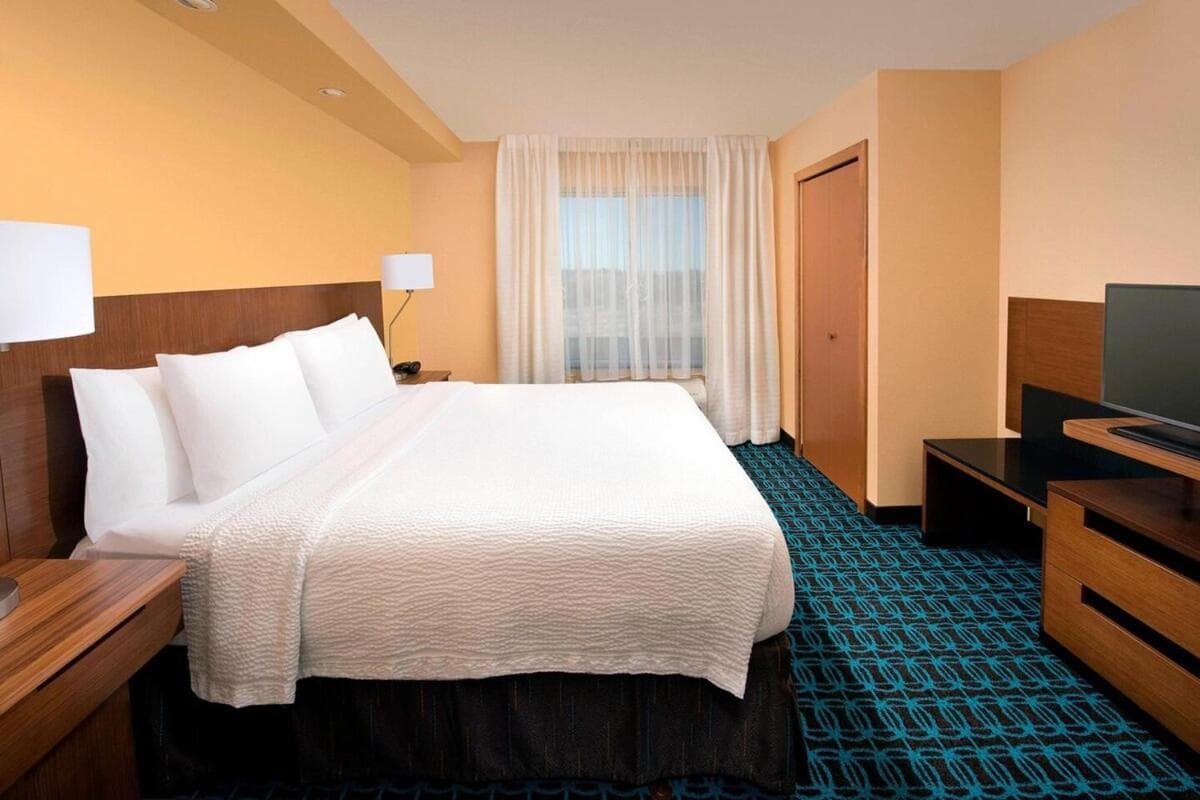 Fairfield Inn & Suites Houston Channelview interior in Channelview, TX — gallery photo 2