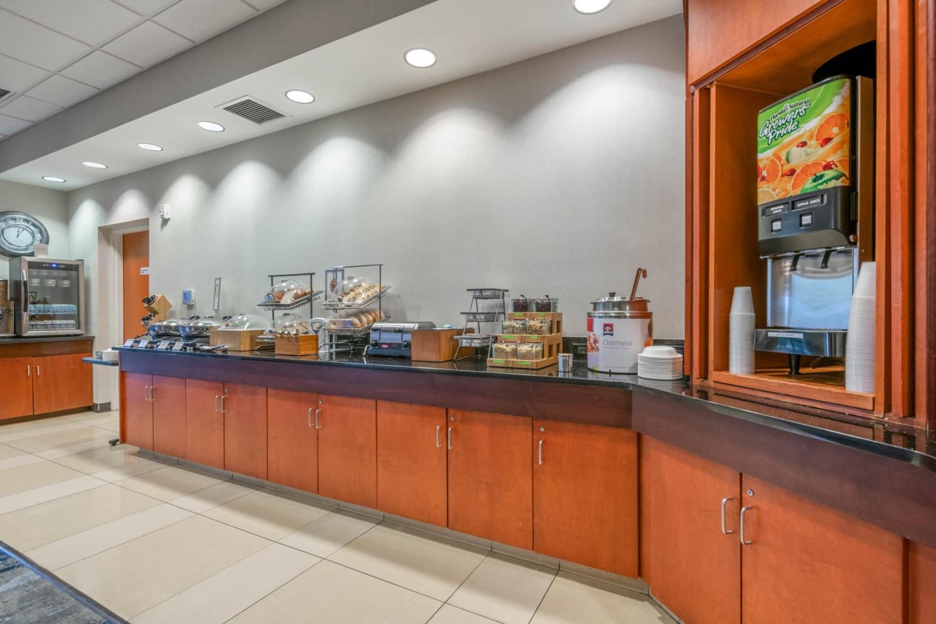 Fairfield Inn and Suites Holiday Tarpon Springs gallery photo in Holiday, FL — image 21