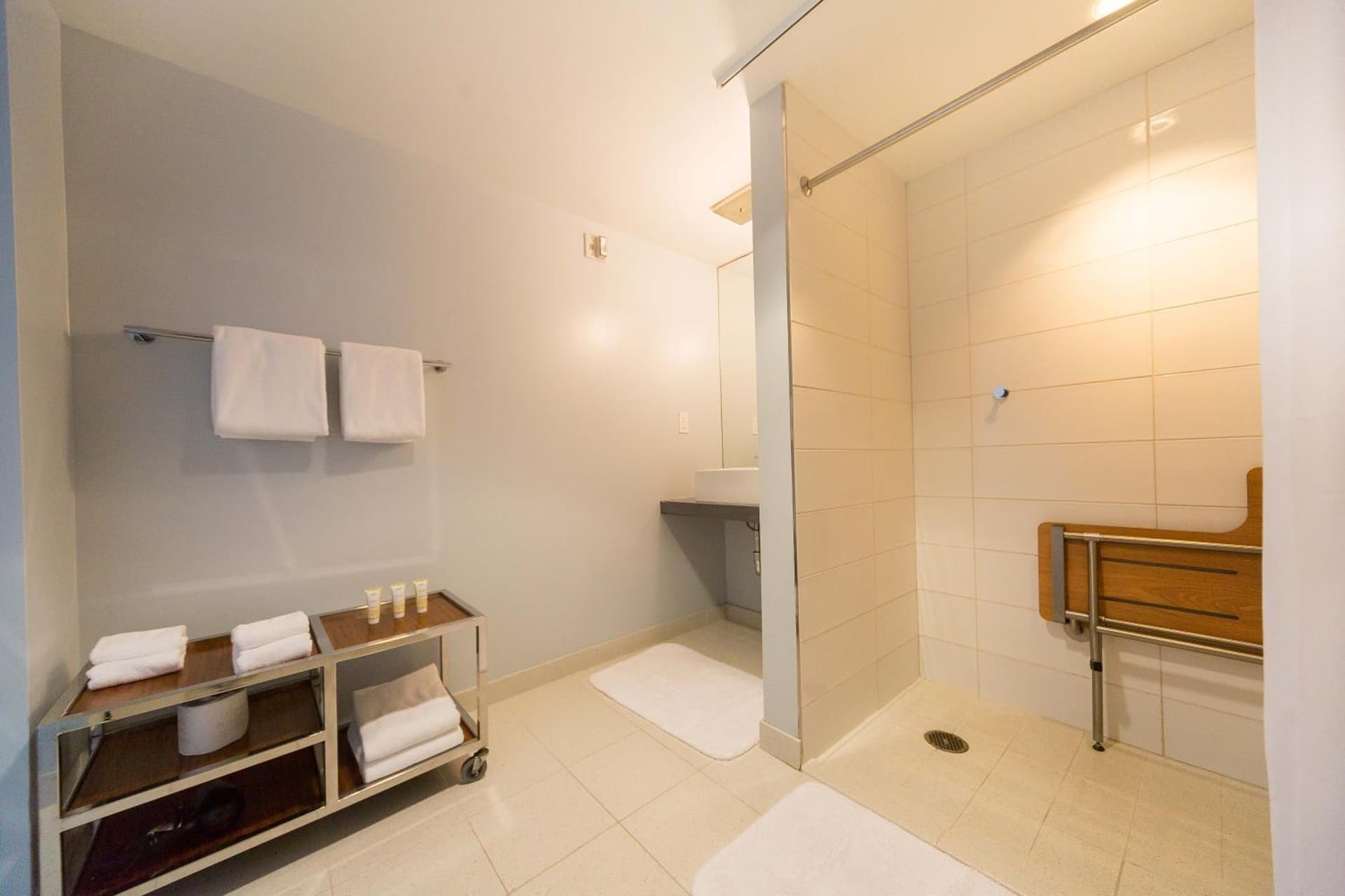 Tower 23 Hotel property views in San Diego, CA — gallery photo 3