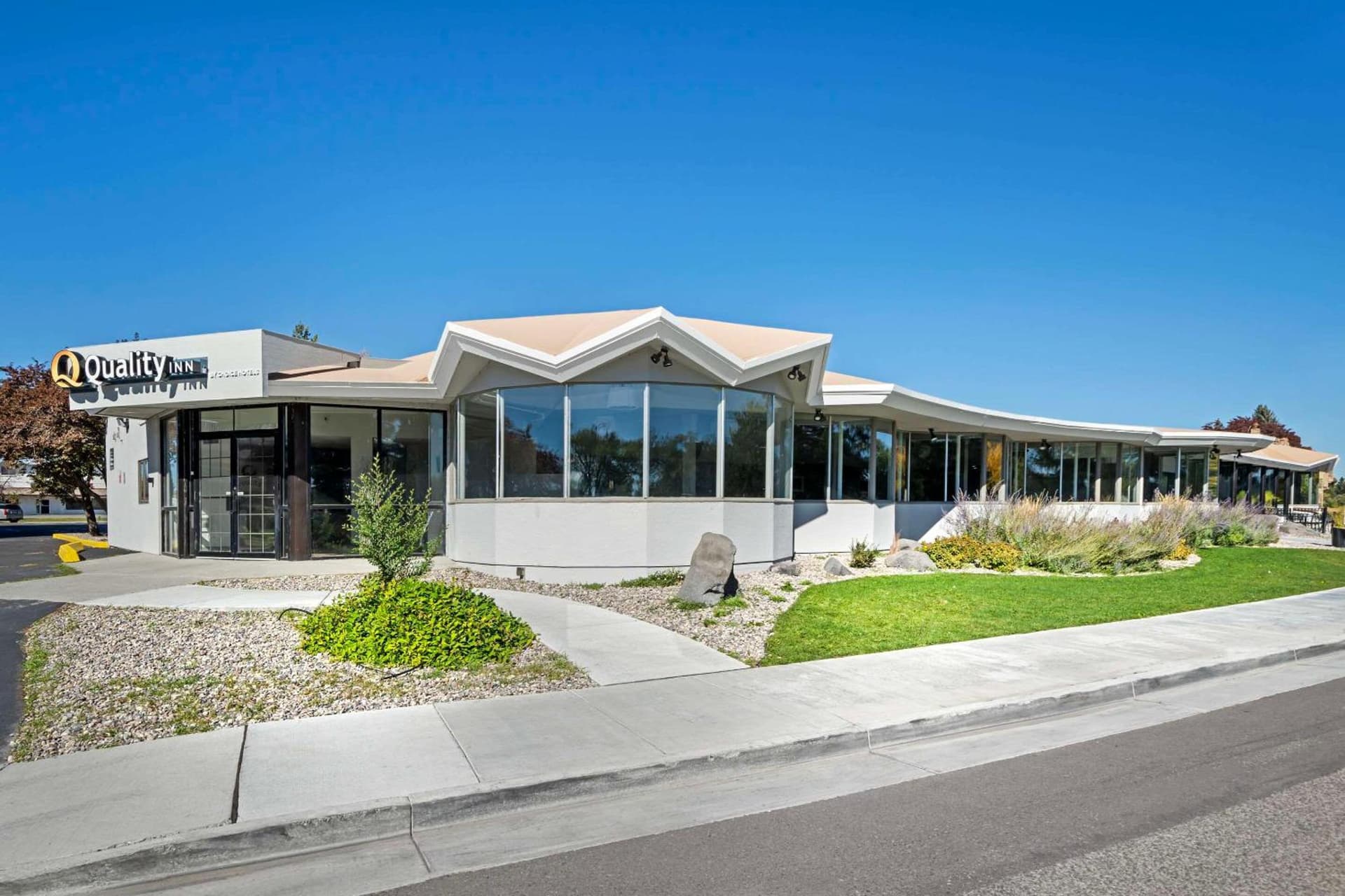 Quality Inn Idaho Falls interior in Idaho Falls, ID — gallery photo 2
