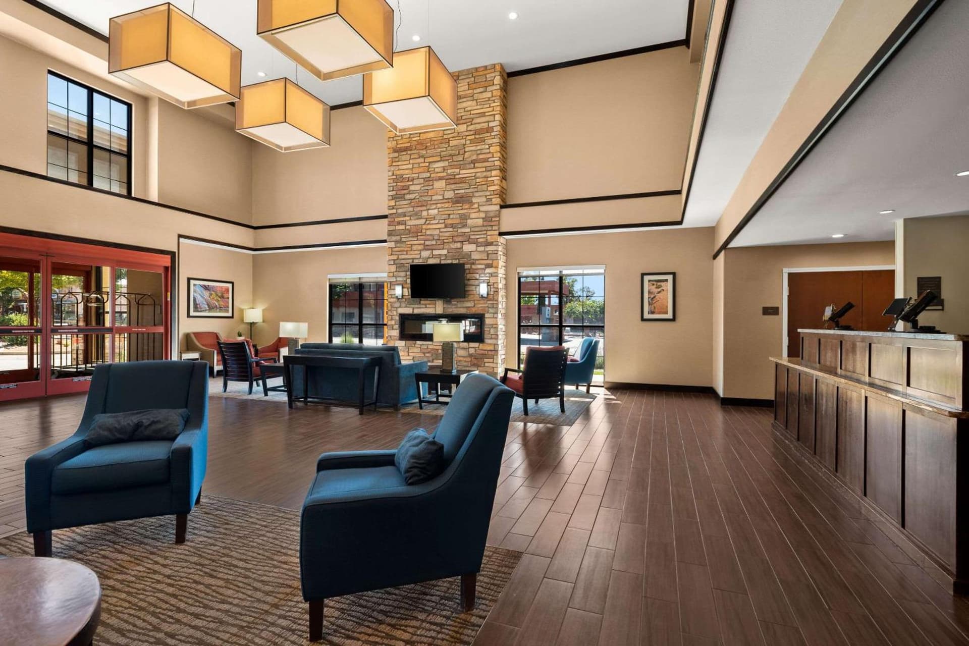Comfort Suites Kanab National Park Area interior in Kanab, UT — gallery photo 2