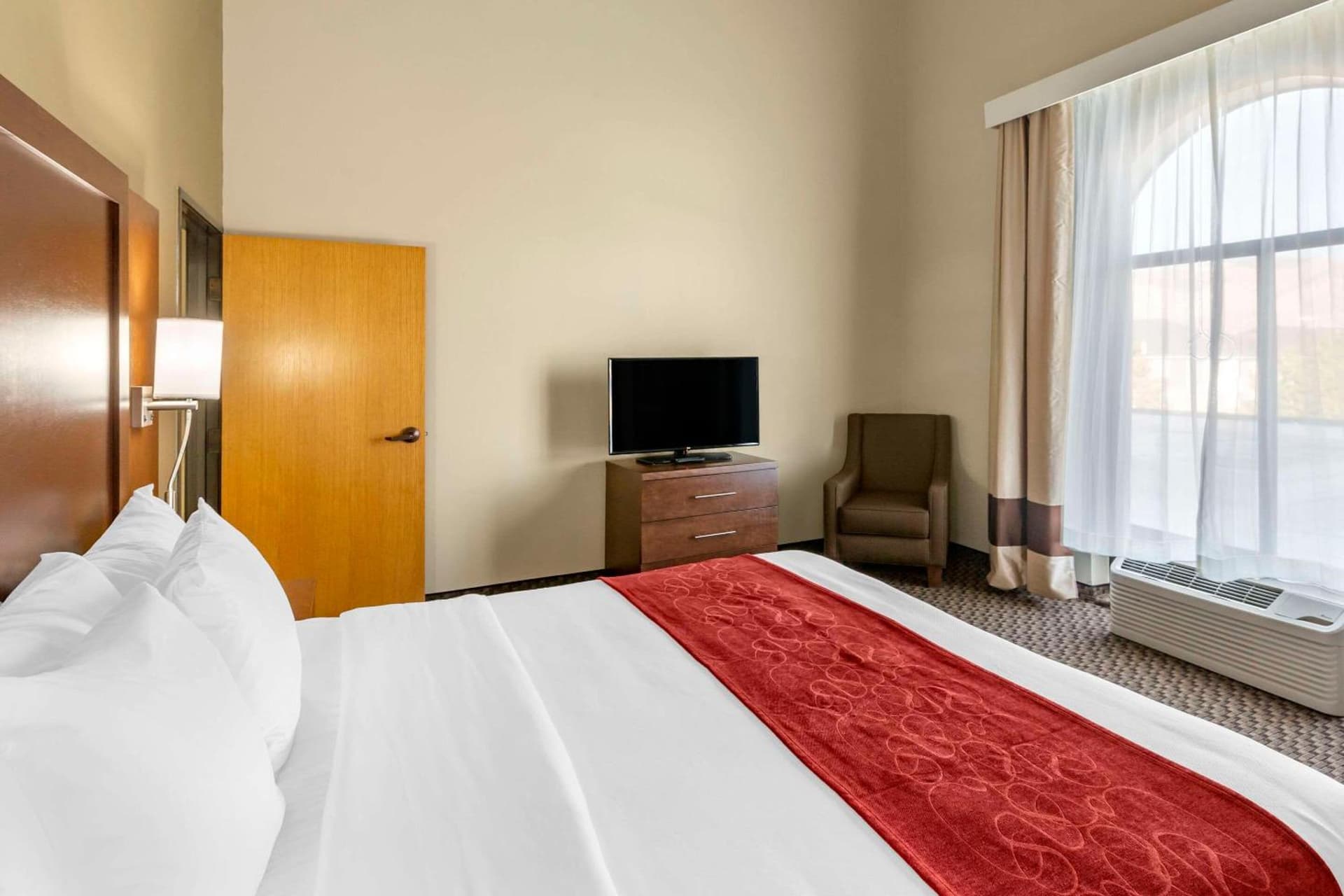 Comfort Suites Ogden Conference Center interior in Ogden, UT — gallery photo 2