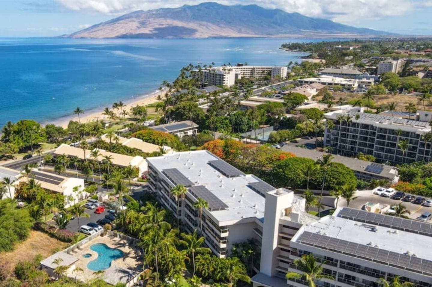 King Bed + Pools | Steps to Kamaole Beach featured exterior or lobby in Wailea, HI — similar hotel