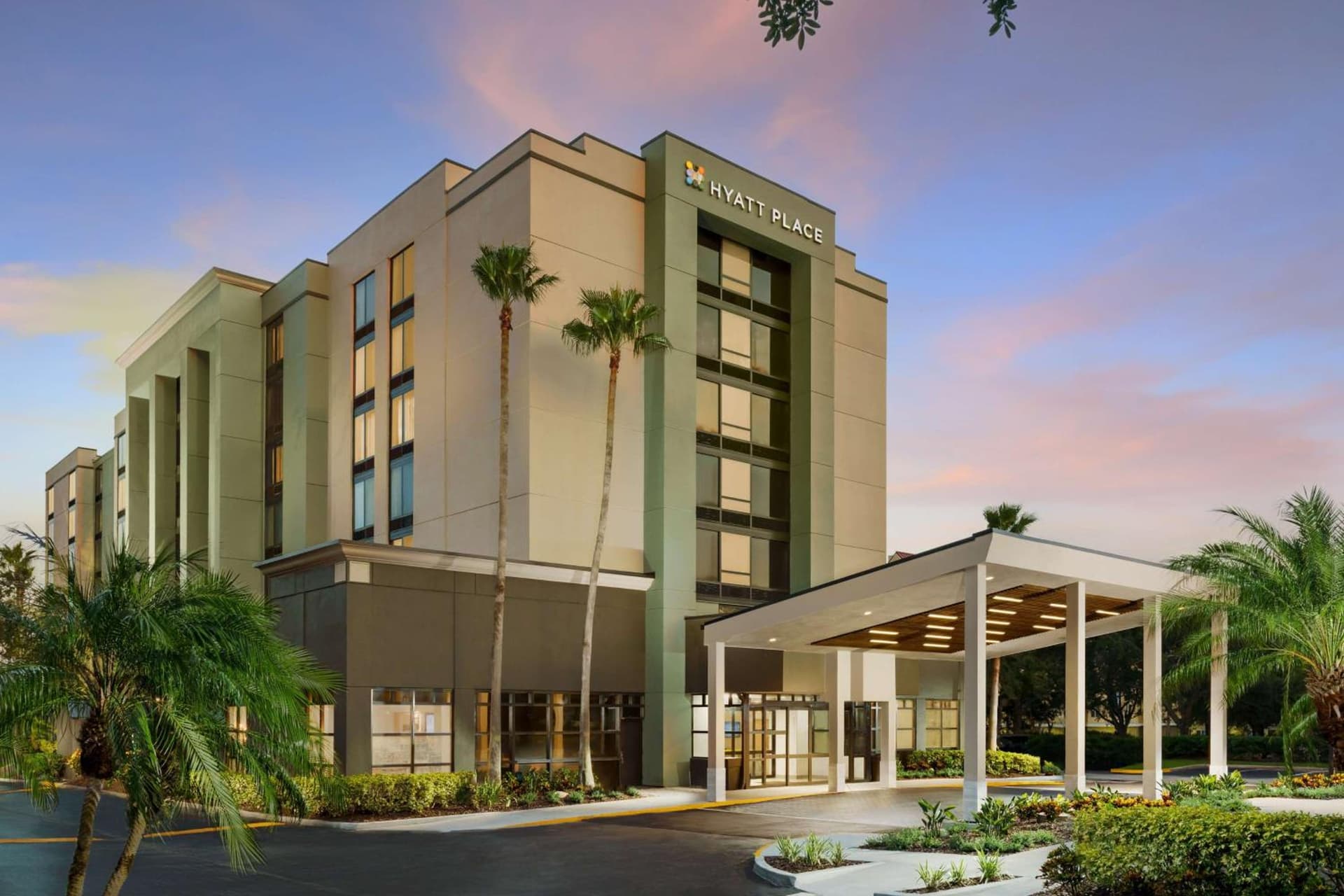Hyatt Place Orlando / I-Drive / Convention Center interior in Orlando, FL — gallery photo 2