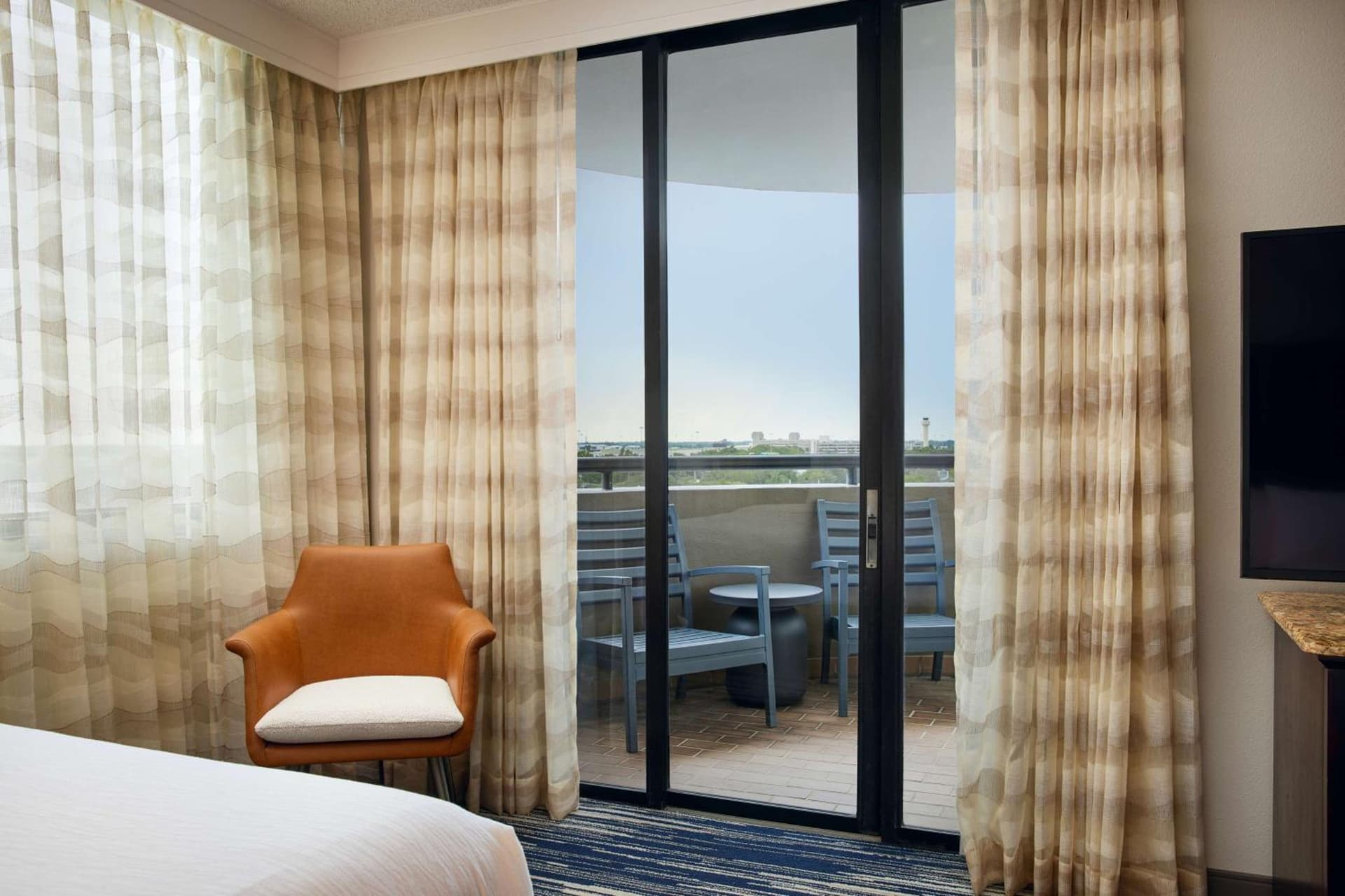 Embassy Suites by Hilton West Palm Beach Central gallery photo in West Palm Beach, FL — image 12