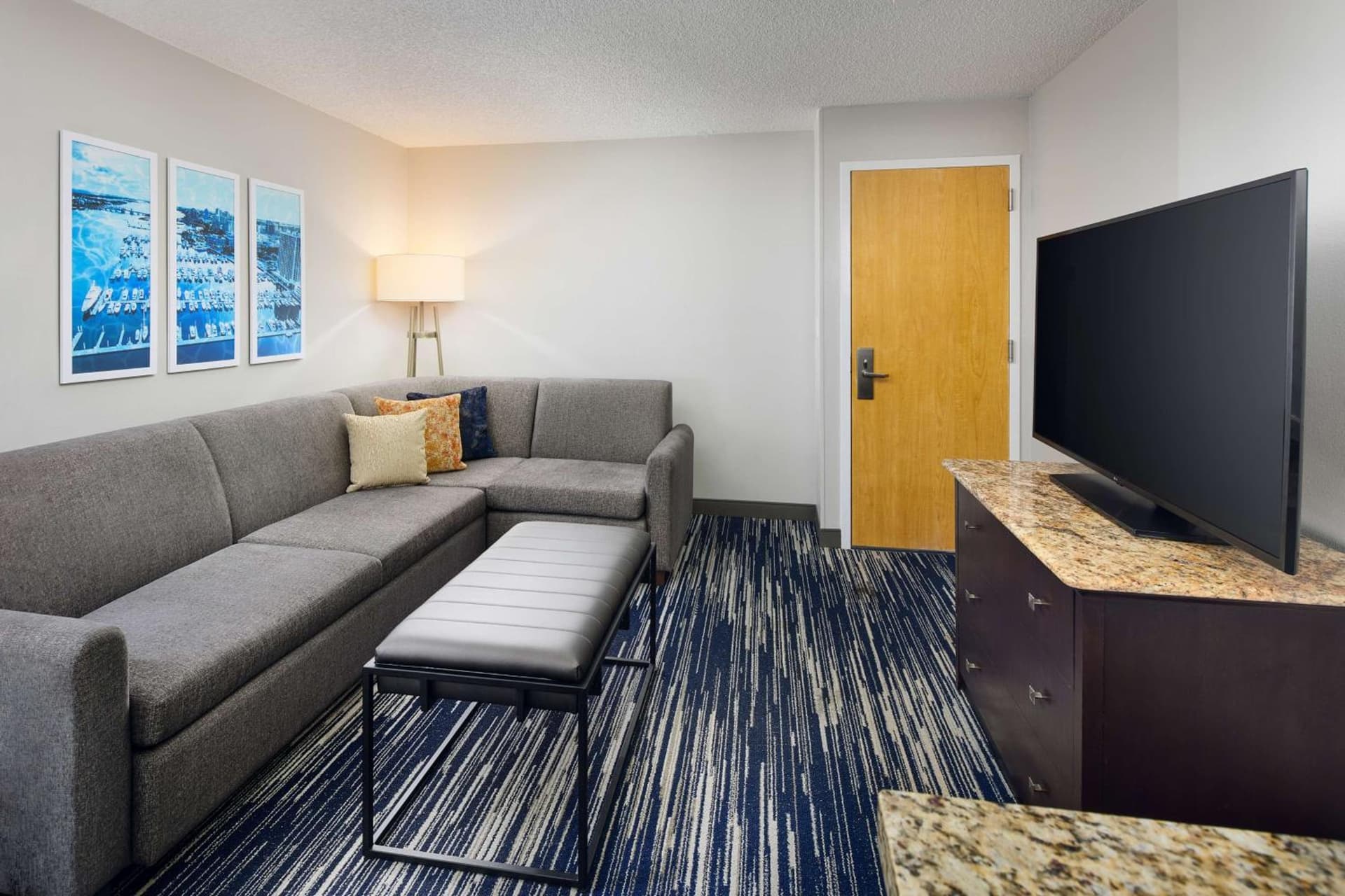 Embassy Suites by Hilton West Palm Beach Central gallery photo in West Palm Beach, FL — image 47