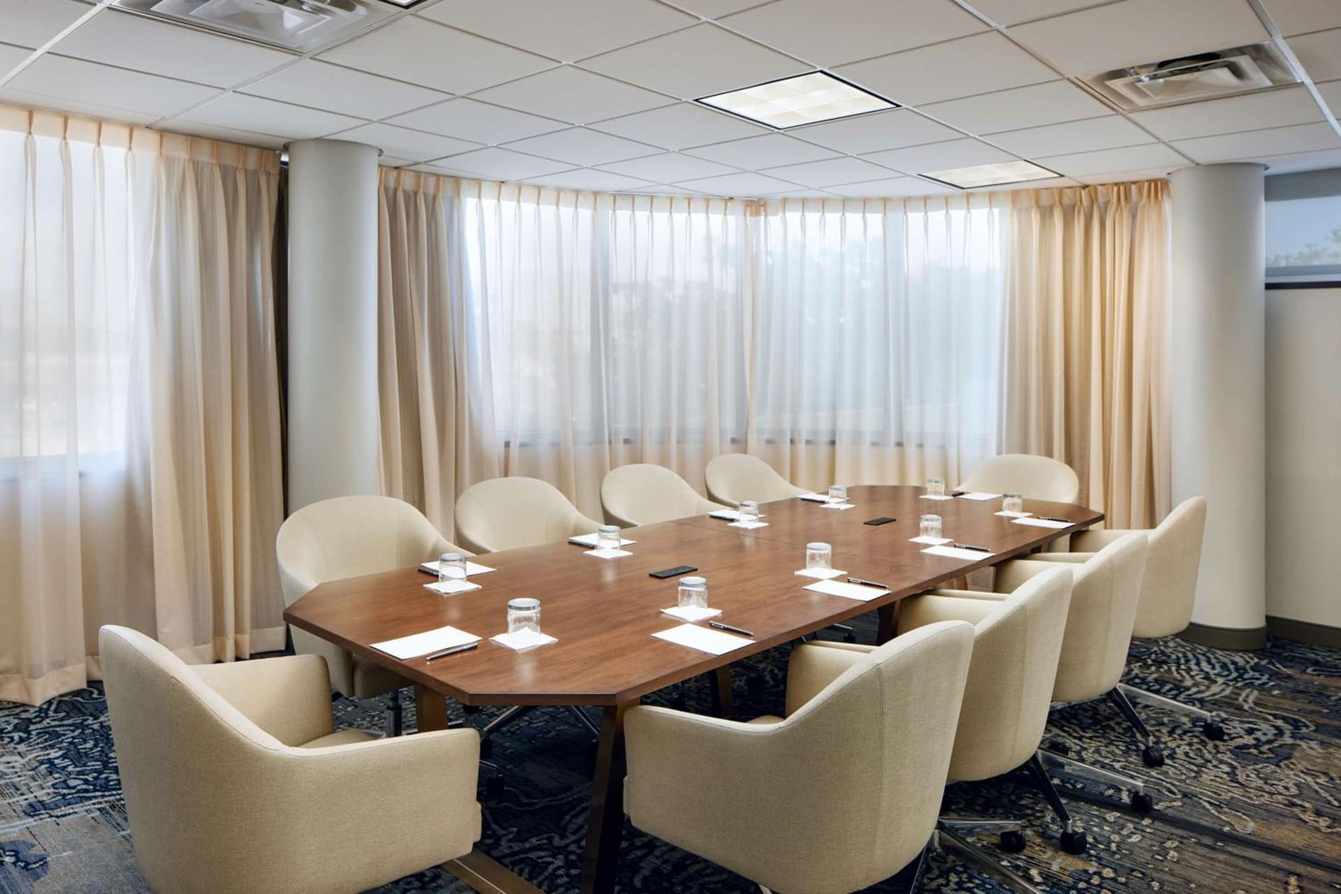 Embassy Suites by Hilton West Palm Beach Central gallery photo in West Palm Beach, FL — image 20
