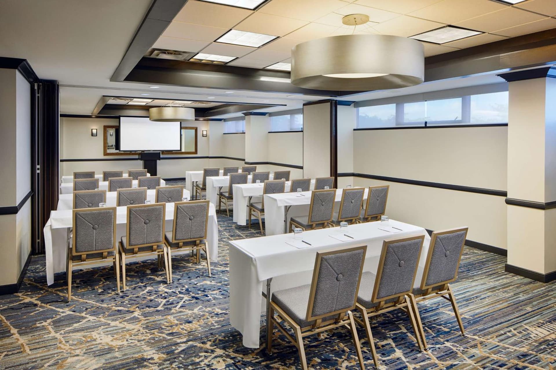 Embassy Suites by Hilton West Palm Beach Central gallery photo in West Palm Beach, FL — image 41
