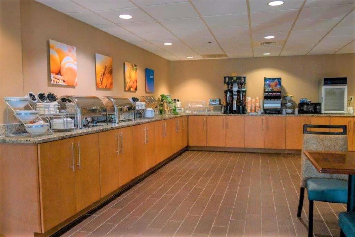 Comfort Inn & Suites Patriots Point gallery photo in Charleston, SC — image 12