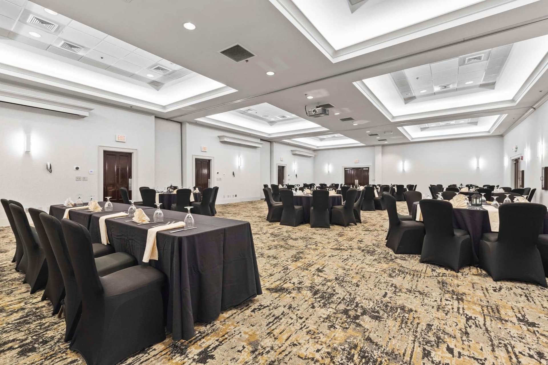 DoubleTree by Hilton Columbus gallery photo in Columbus, GA — image 50