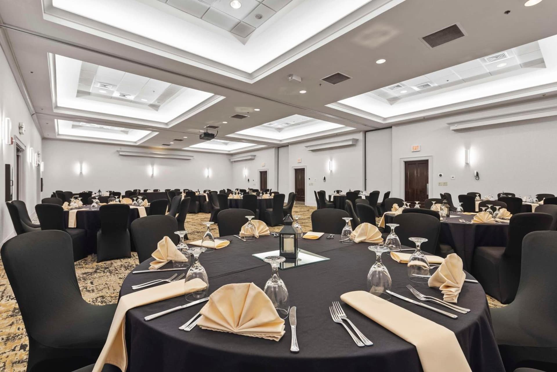 DoubleTree by Hilton Columbus gallery photo in Columbus, GA — image 22