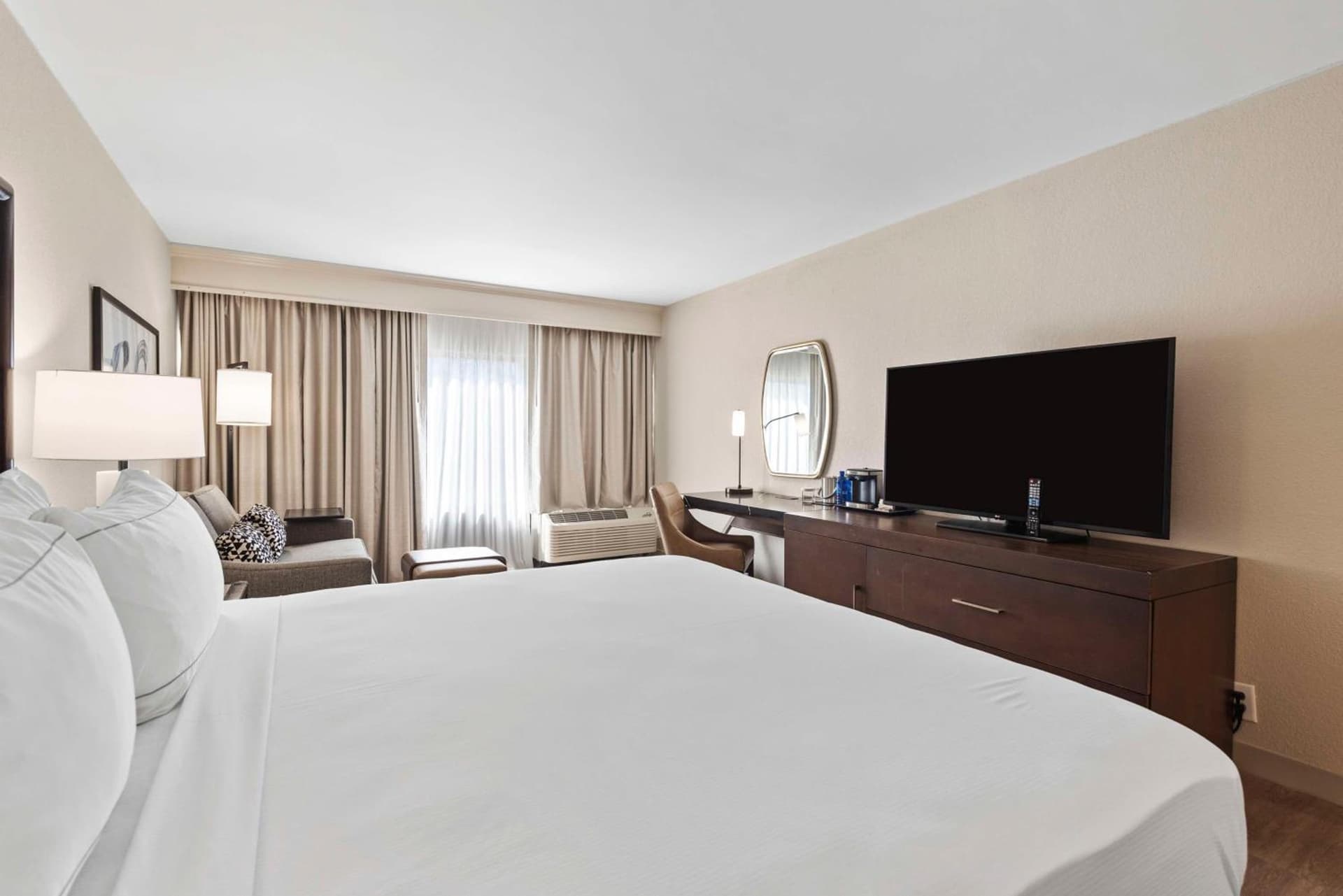 DoubleTree by Hilton Columbus gallery photo in Columbus, GA — image 18