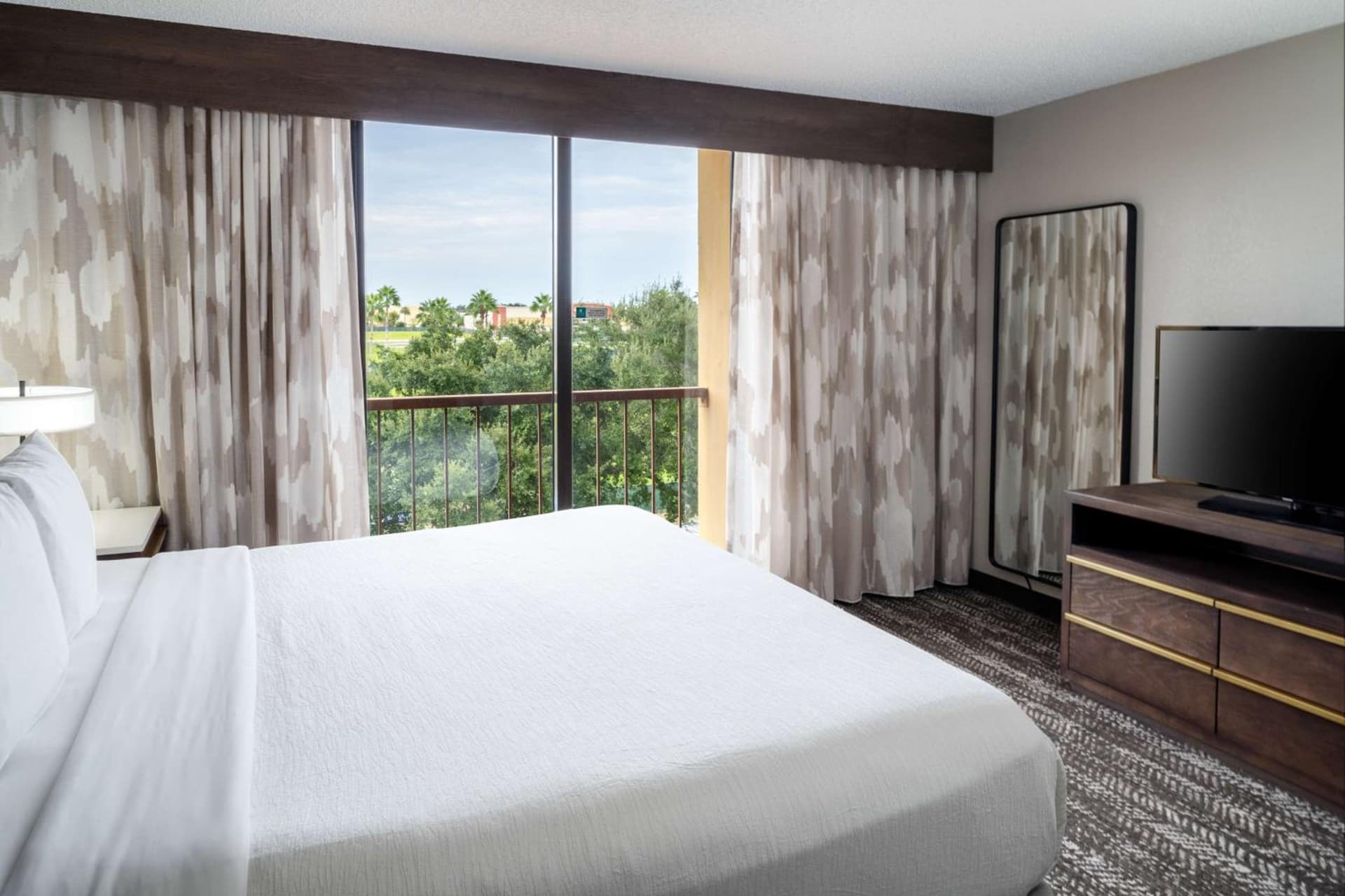 Embassy Suites by Hilton Orlando North gallery photo in Orlando, FL — image 9