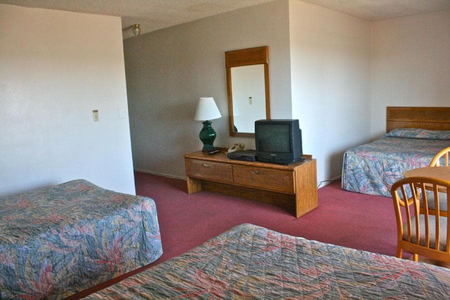 Royal Century Hotel property views in Inglewood, CA — gallery photo 3