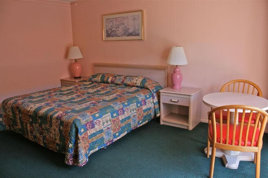 Royal Century Hotel gallery photo in Inglewood, CA — image 9