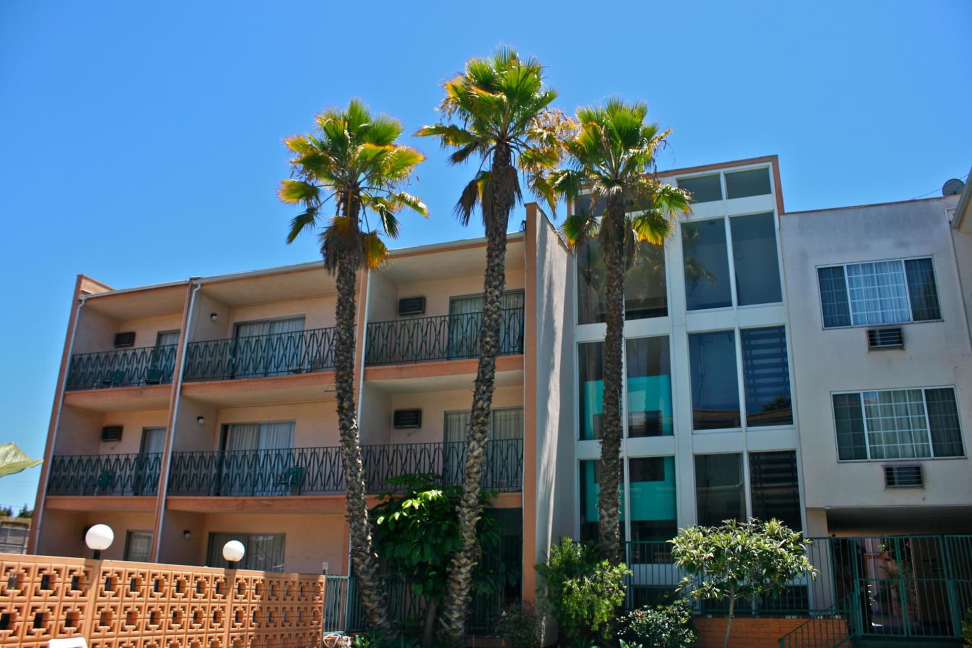 Royal Century Hotel exterior or lobby in Inglewood, CA — main listing photo