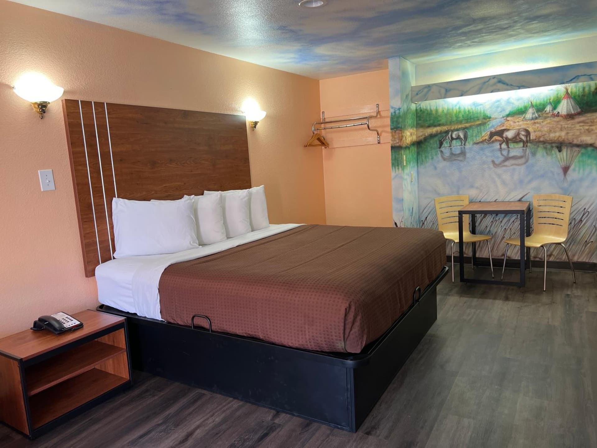 Executive Inn & Suites Near Lackland AFB interior in San Antonio, TX — gallery photo 2