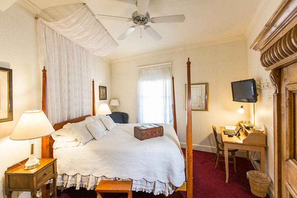 The Currier Inn gallery photo in Greeley, CO — image 12