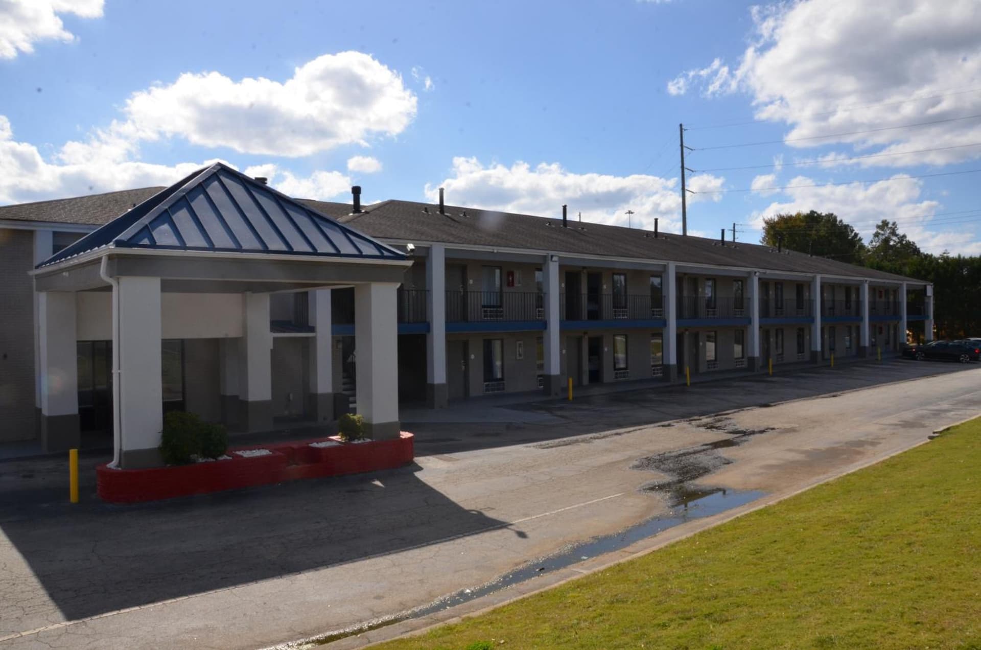 My Home & Suites Covington property views in Covington, GA — gallery photo 3
