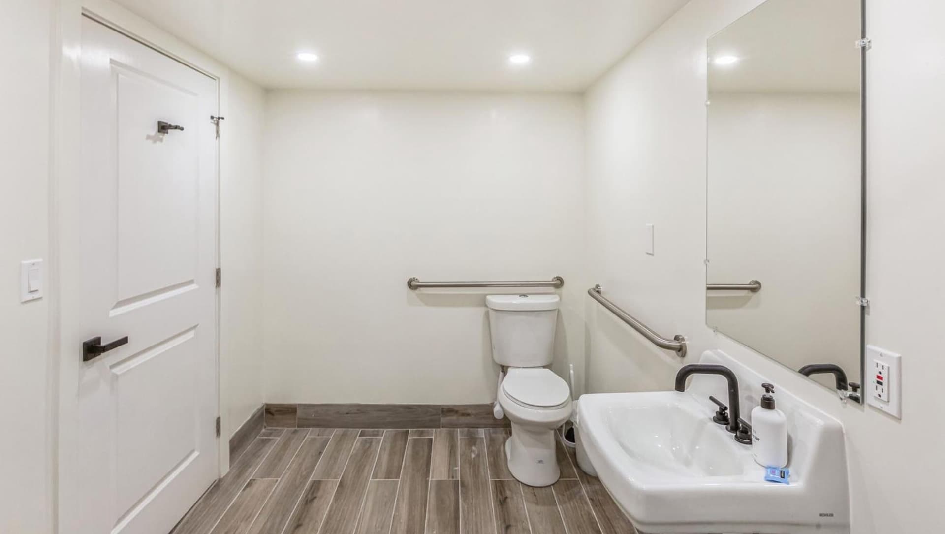 The Catrina Hotel gallery photo in San Mateo, CA — image 18