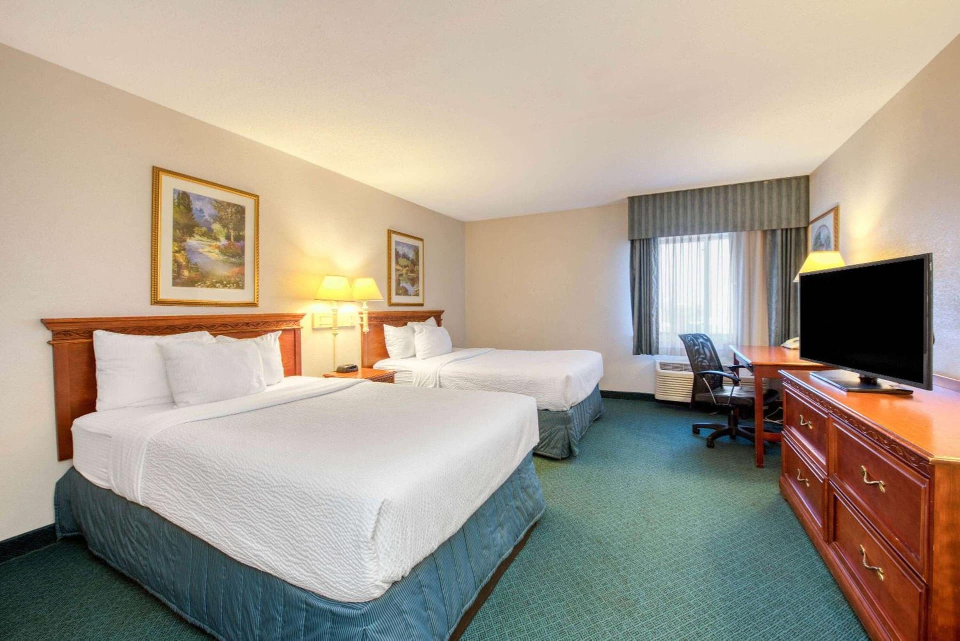 La Quinta Inn by Wyndham Cleveland Independence property views in Independence, OH — gallery photo 3
