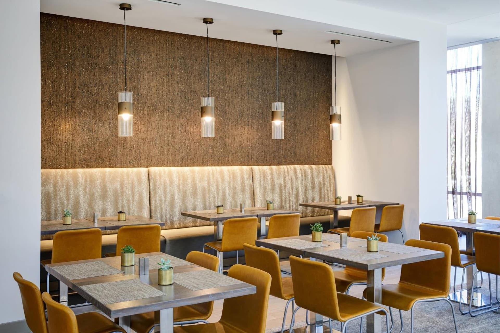 AC Hotel by Marriott Irvine gallery photo in Irvine, CA — image 5