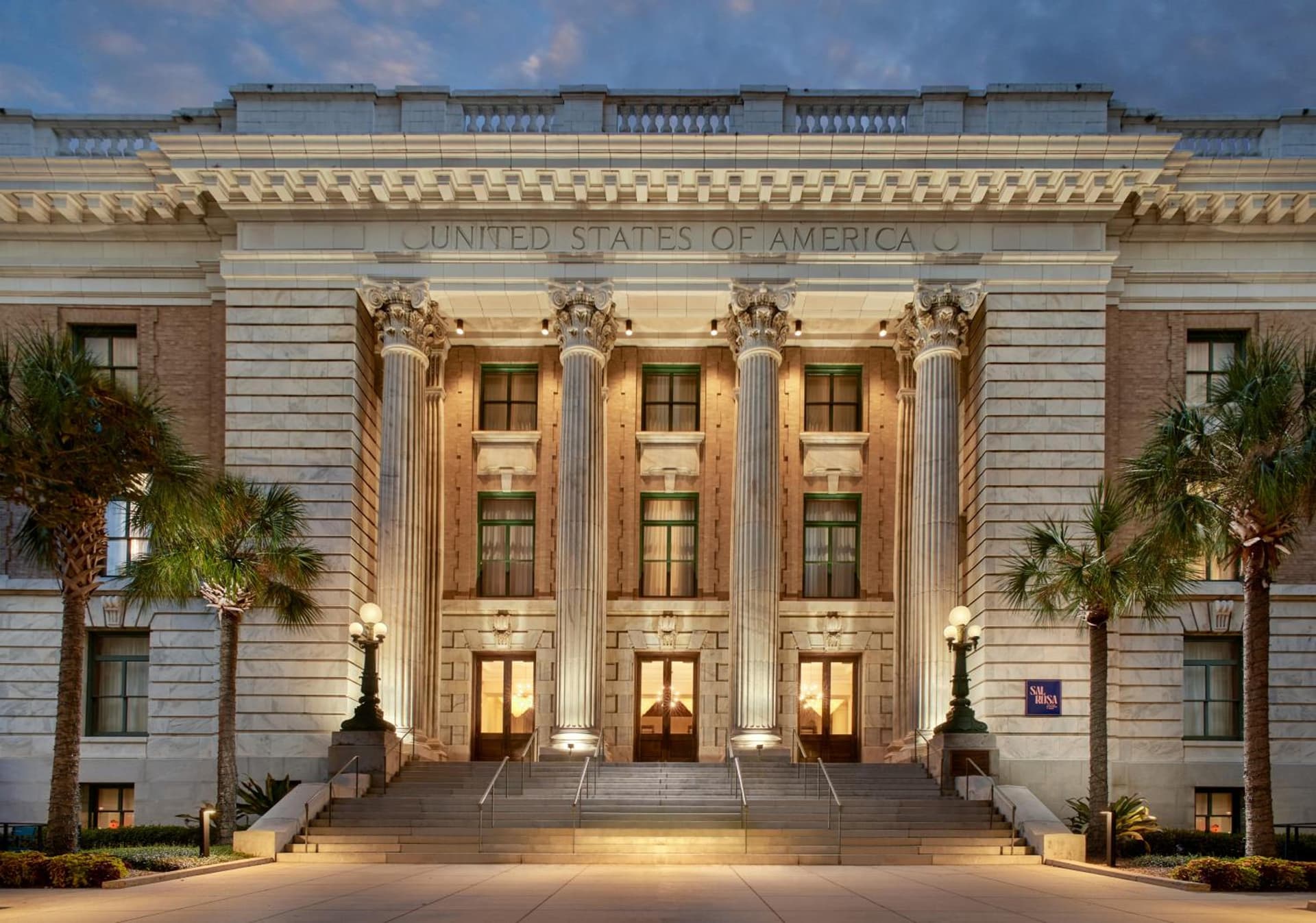 Le Meridien Tampa, The Courthouse interior in Tampa, FL — gallery photo 2