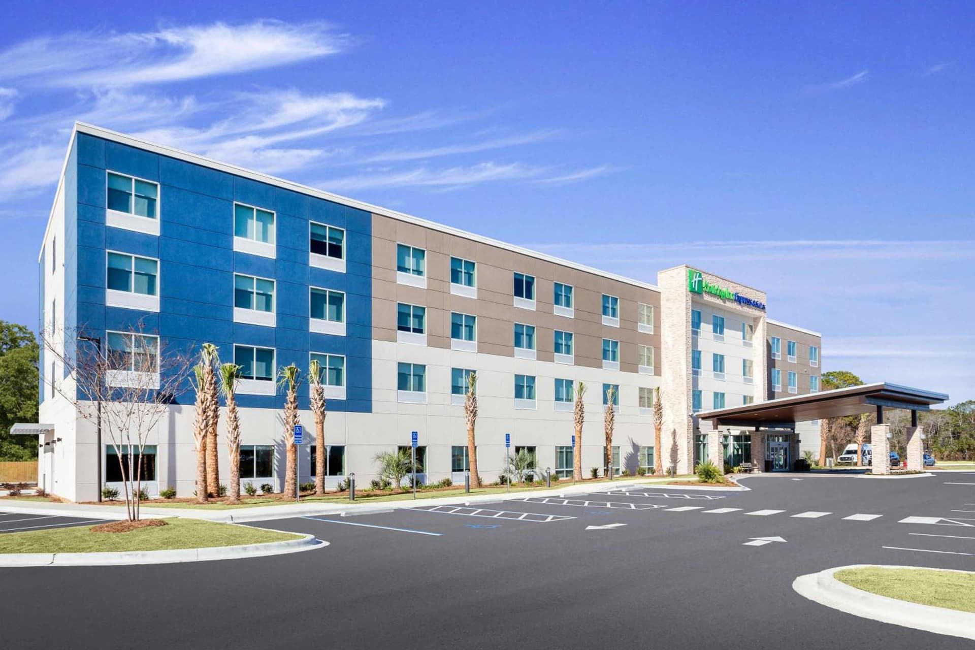 Holiday Inn Express & Suites Niceville - Eglin Area by IHG interior in Niceville, FL — gallery photo 2