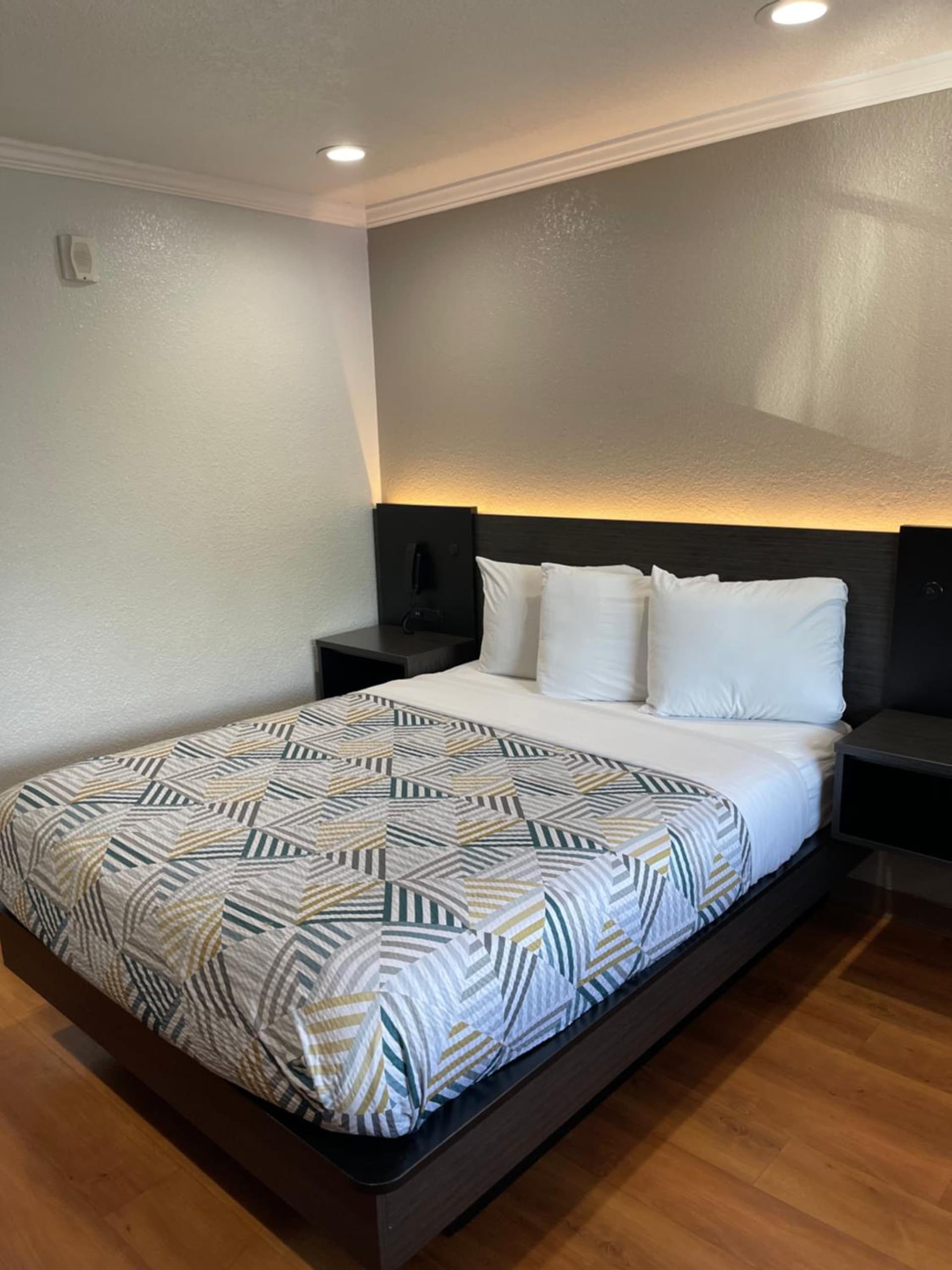 Motel 6 Sacramento, Ca - Downtown gallery photo in Sacramento, CA — image 9