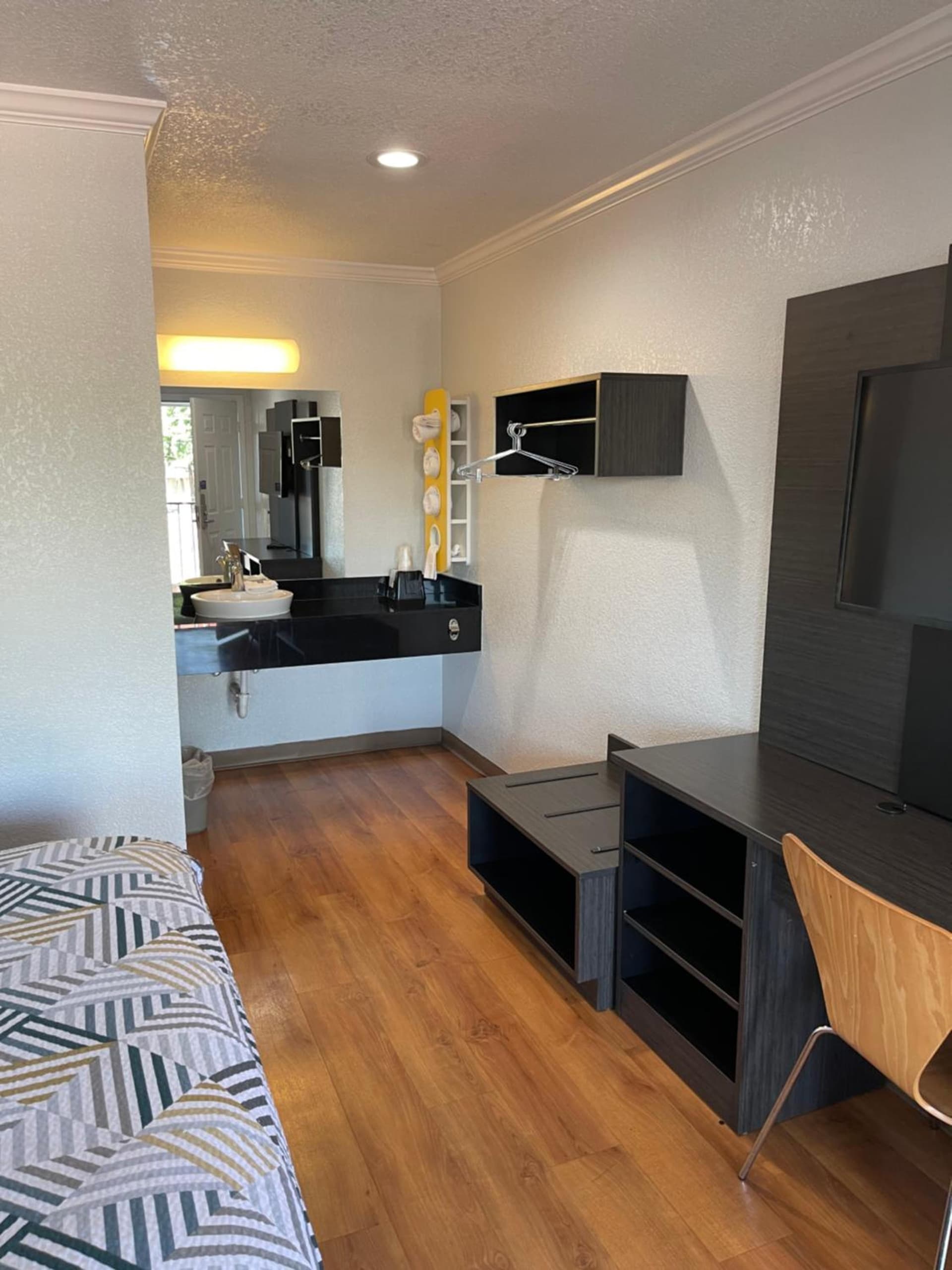 Motel 6 Sacramento, Ca - Downtown gallery photo in Sacramento, CA — image 17