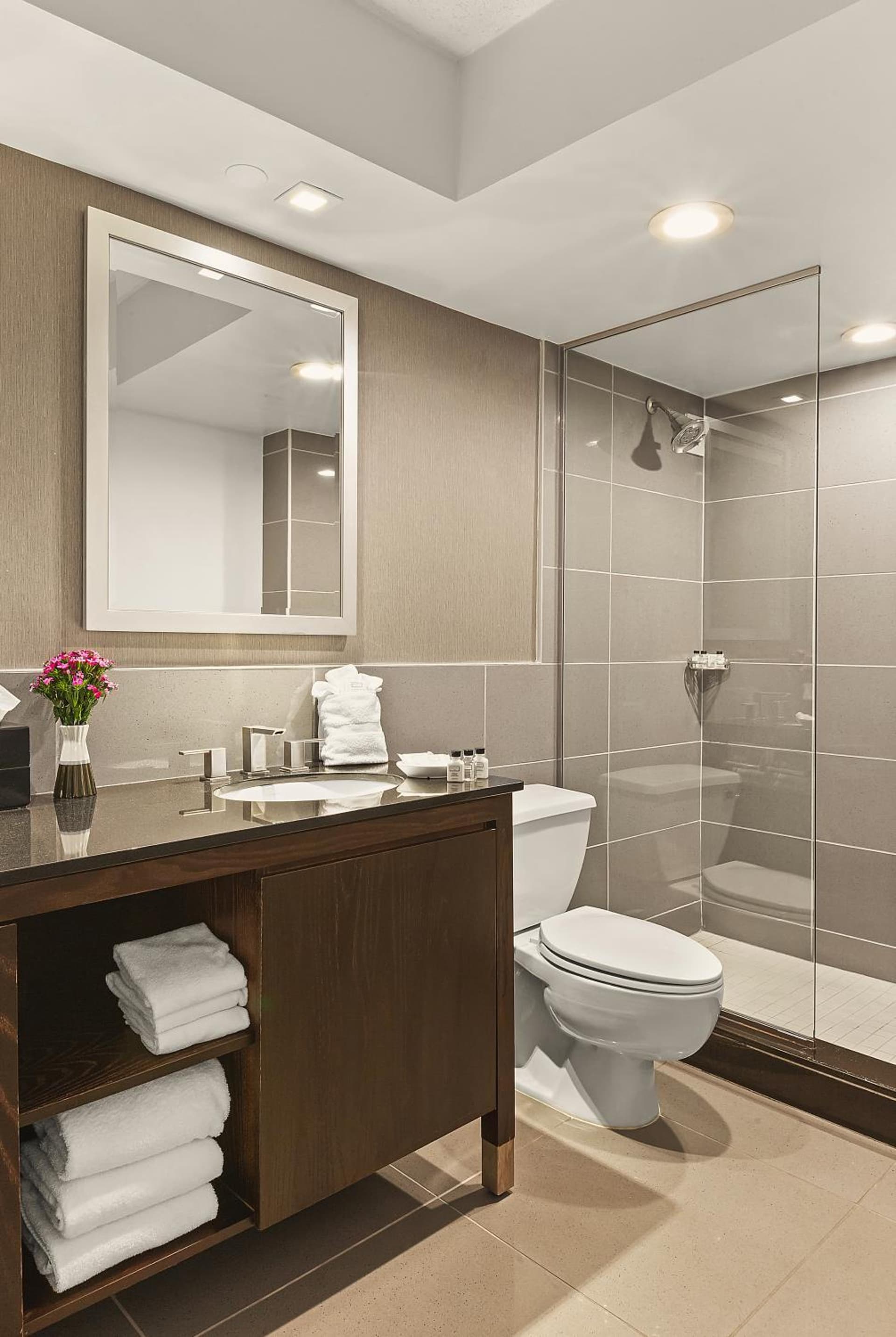 The Armon Stamford Hotel & Conference gallery photo in Stamford, CT — image 7