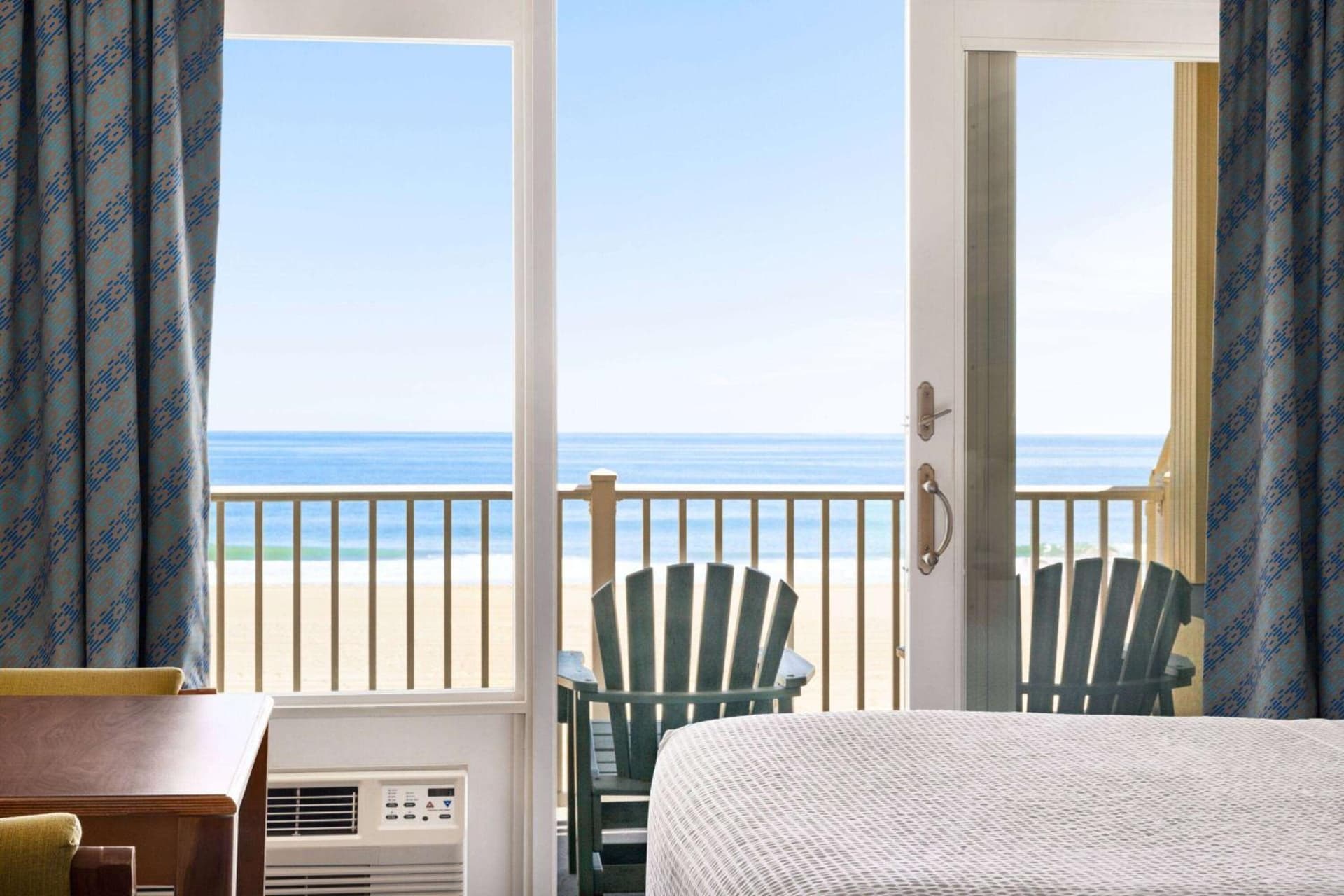 Days Inn by Wyndham Ocean City Oceanfront gallery photo in Ocean City, MD — image 73